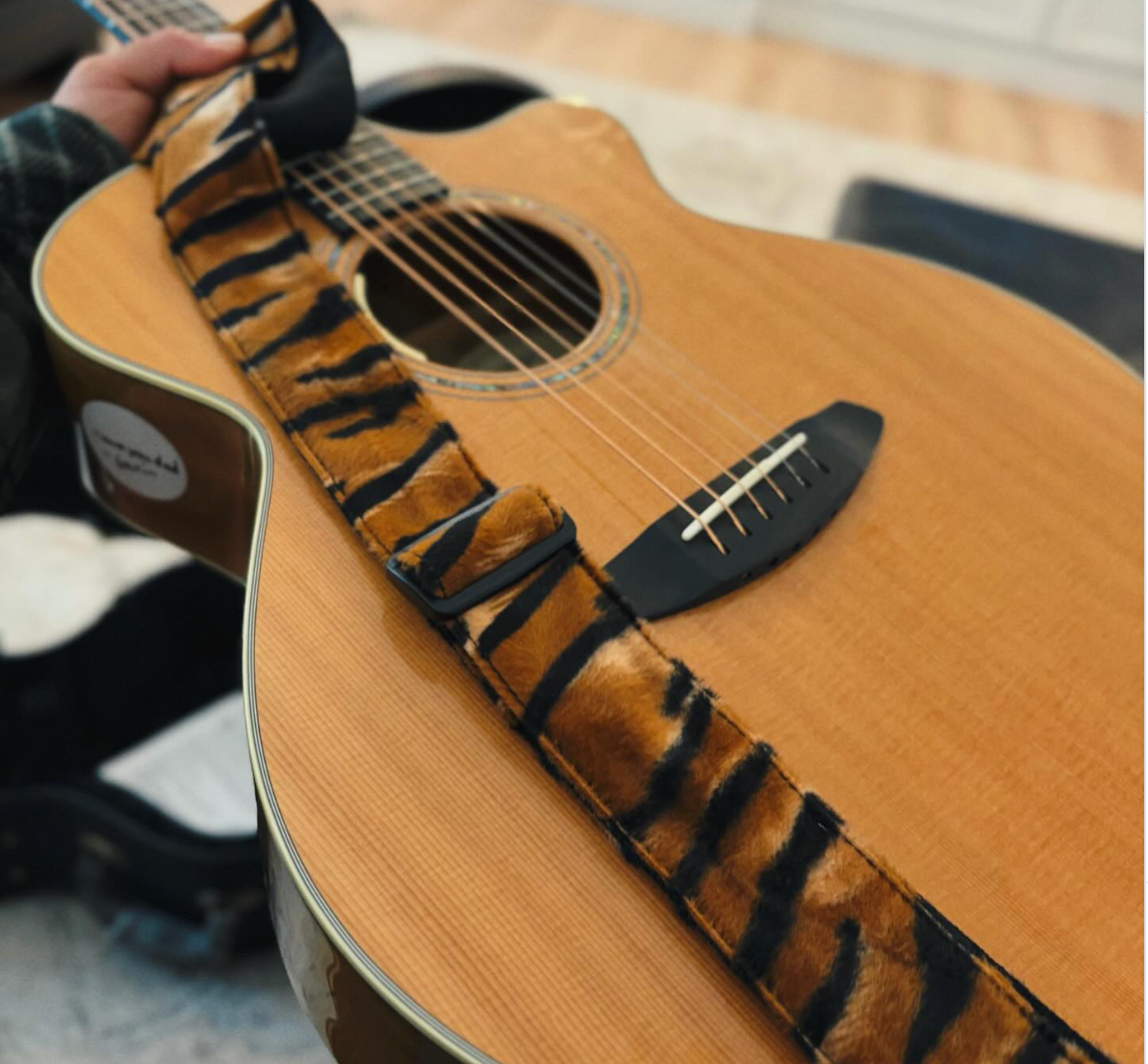 Guitar Straps at JAMS