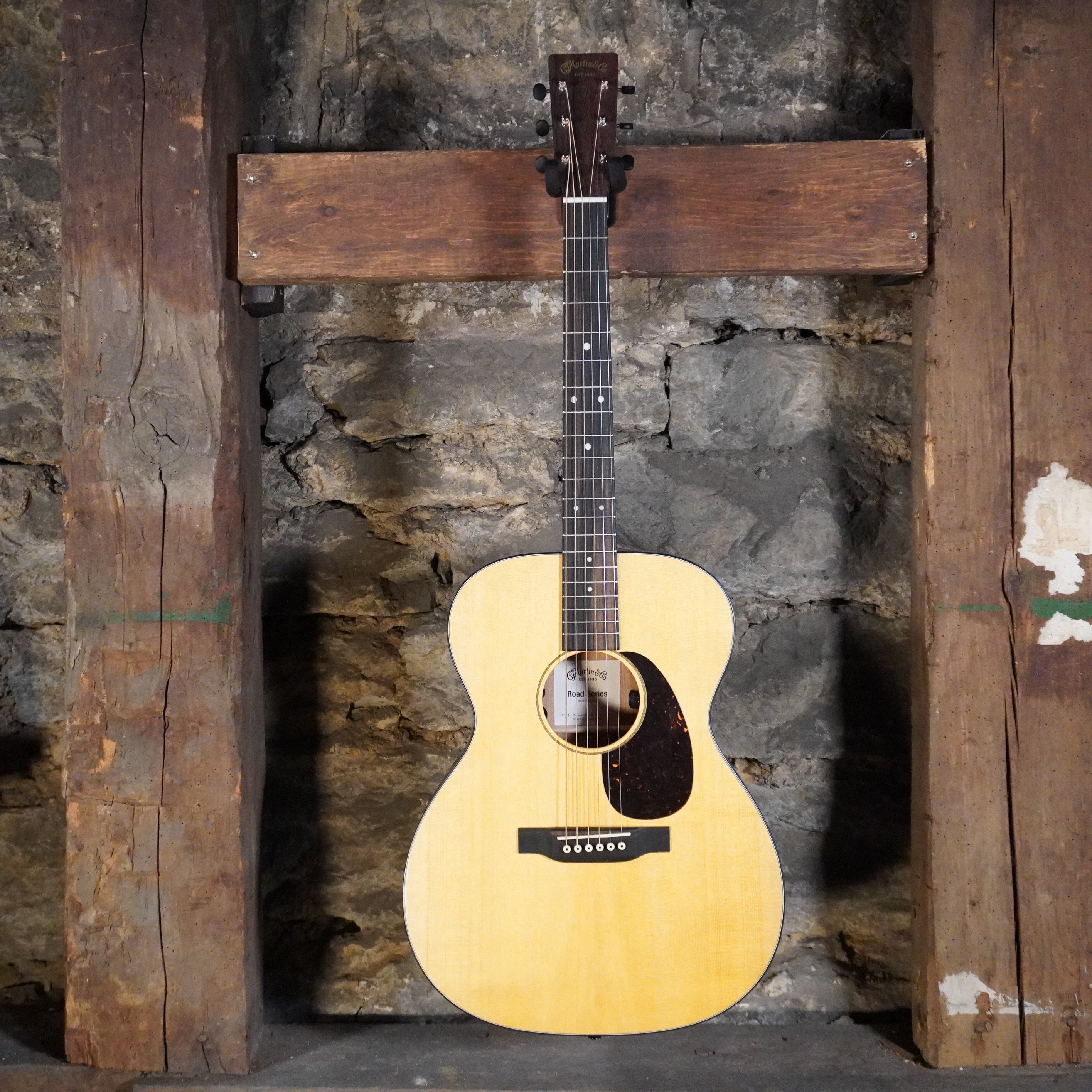 Martin Guitars Road Series 000-10E Retro Acoustic-Electric w/Softshell Case