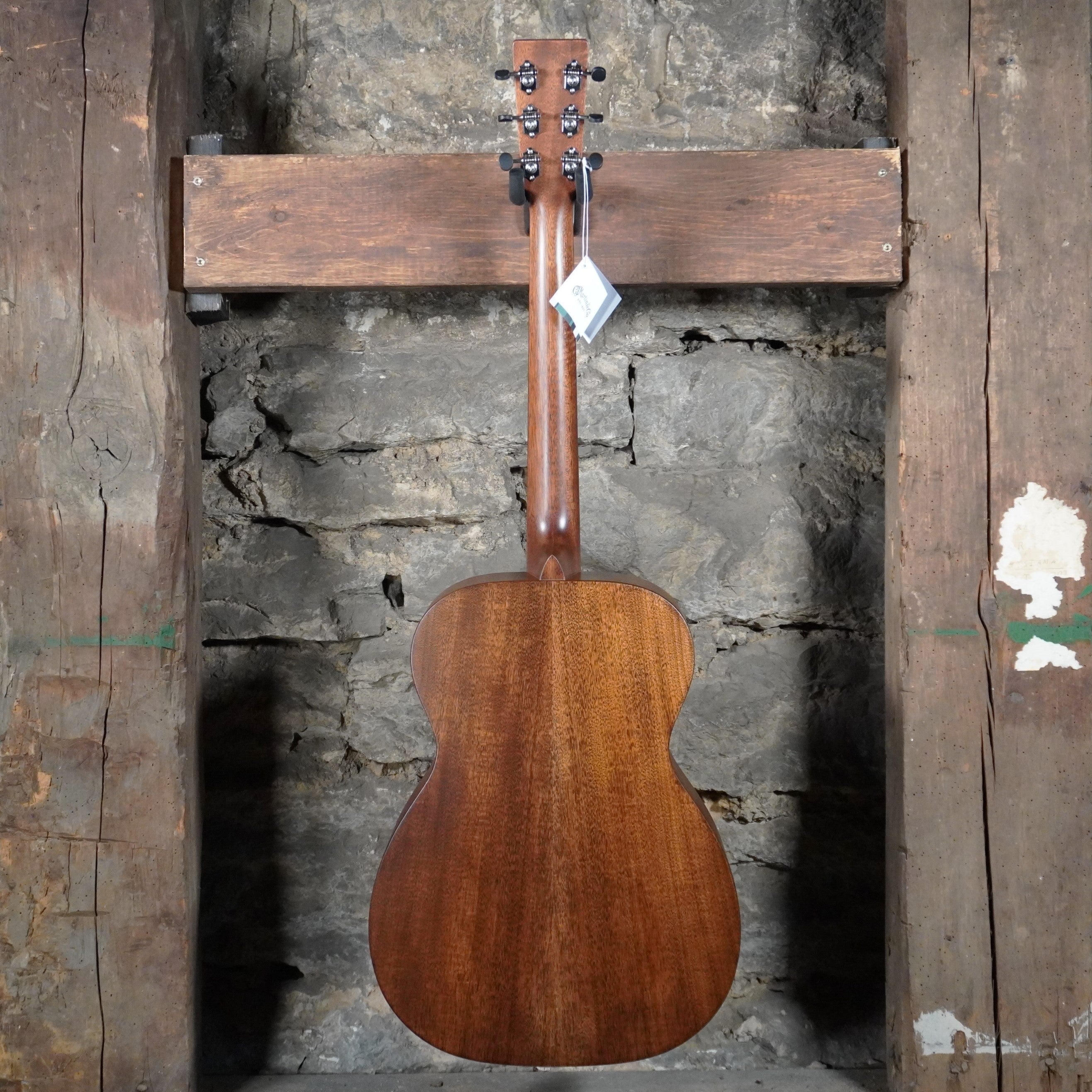 Martin Guitars 00-15M Mahogany Acoustic Guitar w/Softshell Case