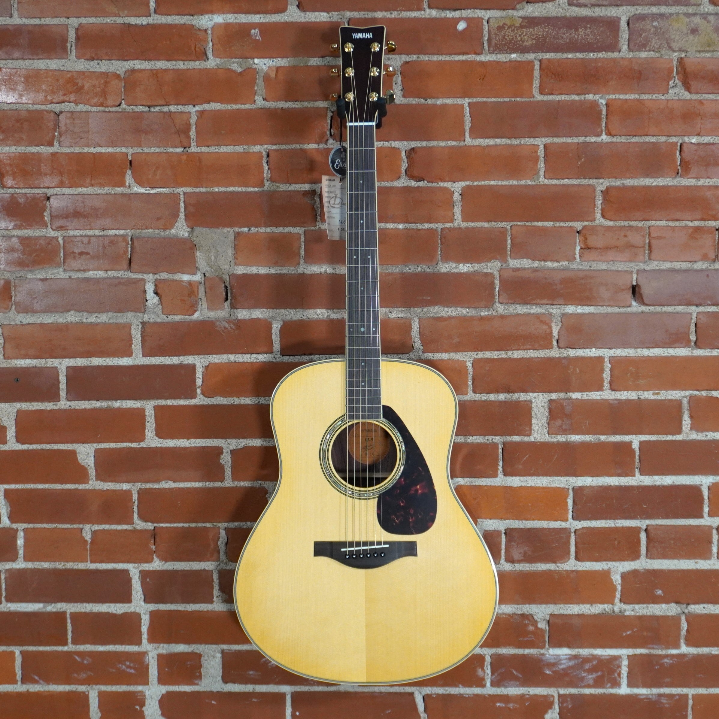 USED Yamaha LL6 ARE Original Jumbo w/Pickup