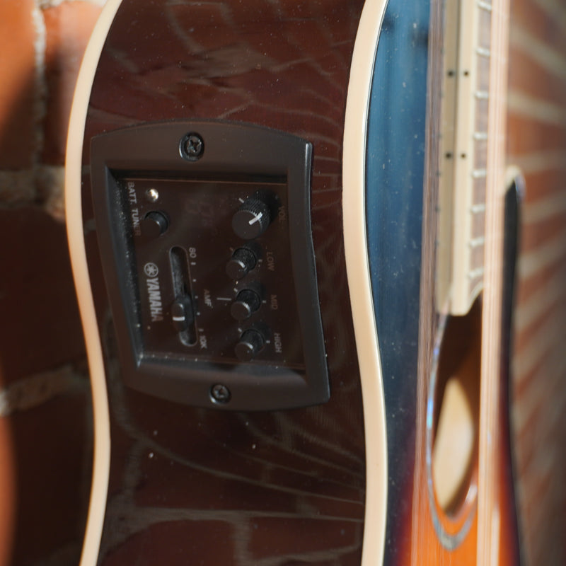 Yamaha APX600 Thin Body Acoustic Electric Old Violin Sunburst Used