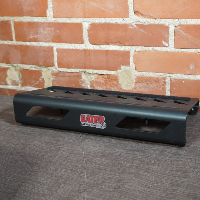 Gator Black Aluminum Small Pedal Board w/Carrying Bag Used