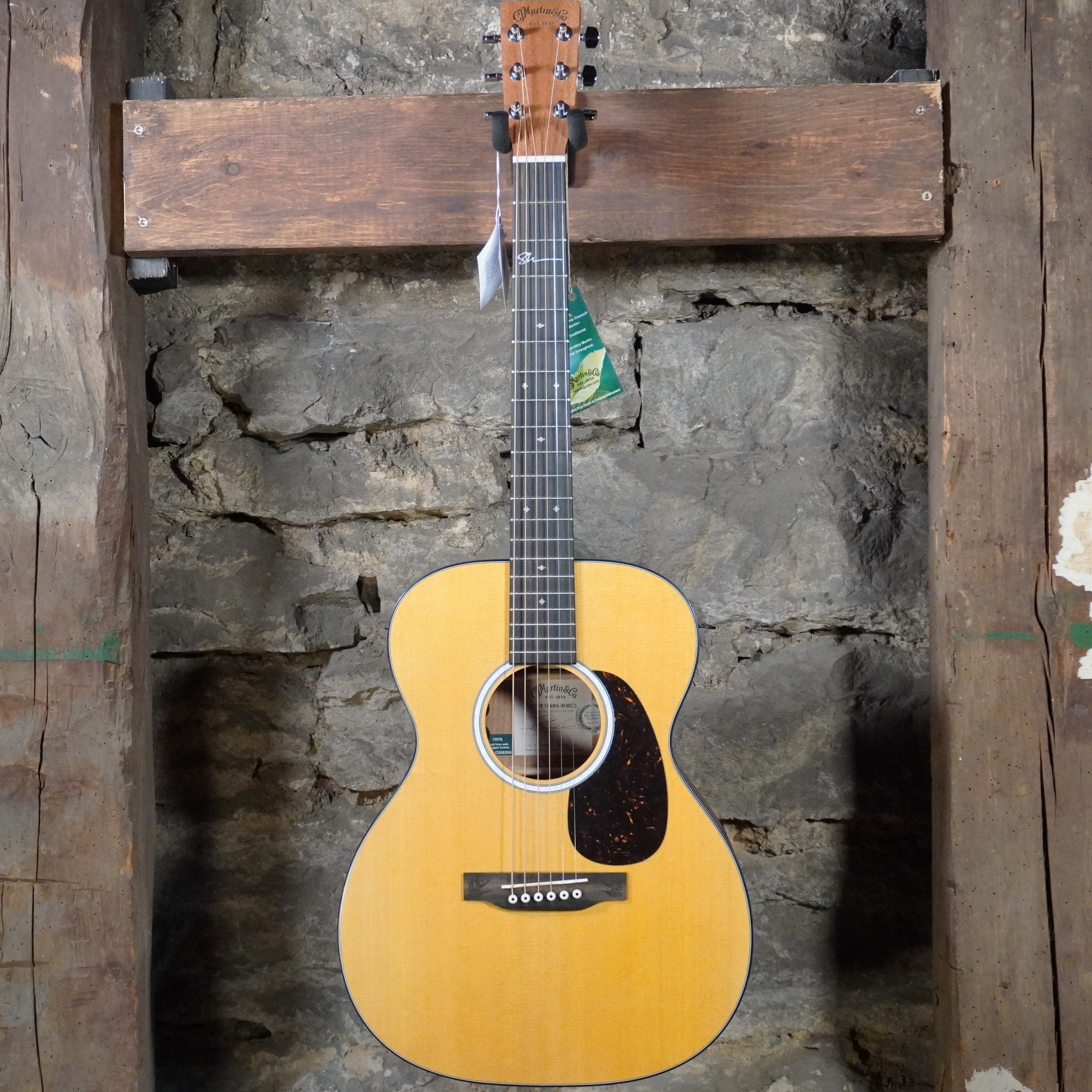 Martin Guitars Junior Series 000JR-10E Shawn Mendes A/E Satin w/Softshell Case