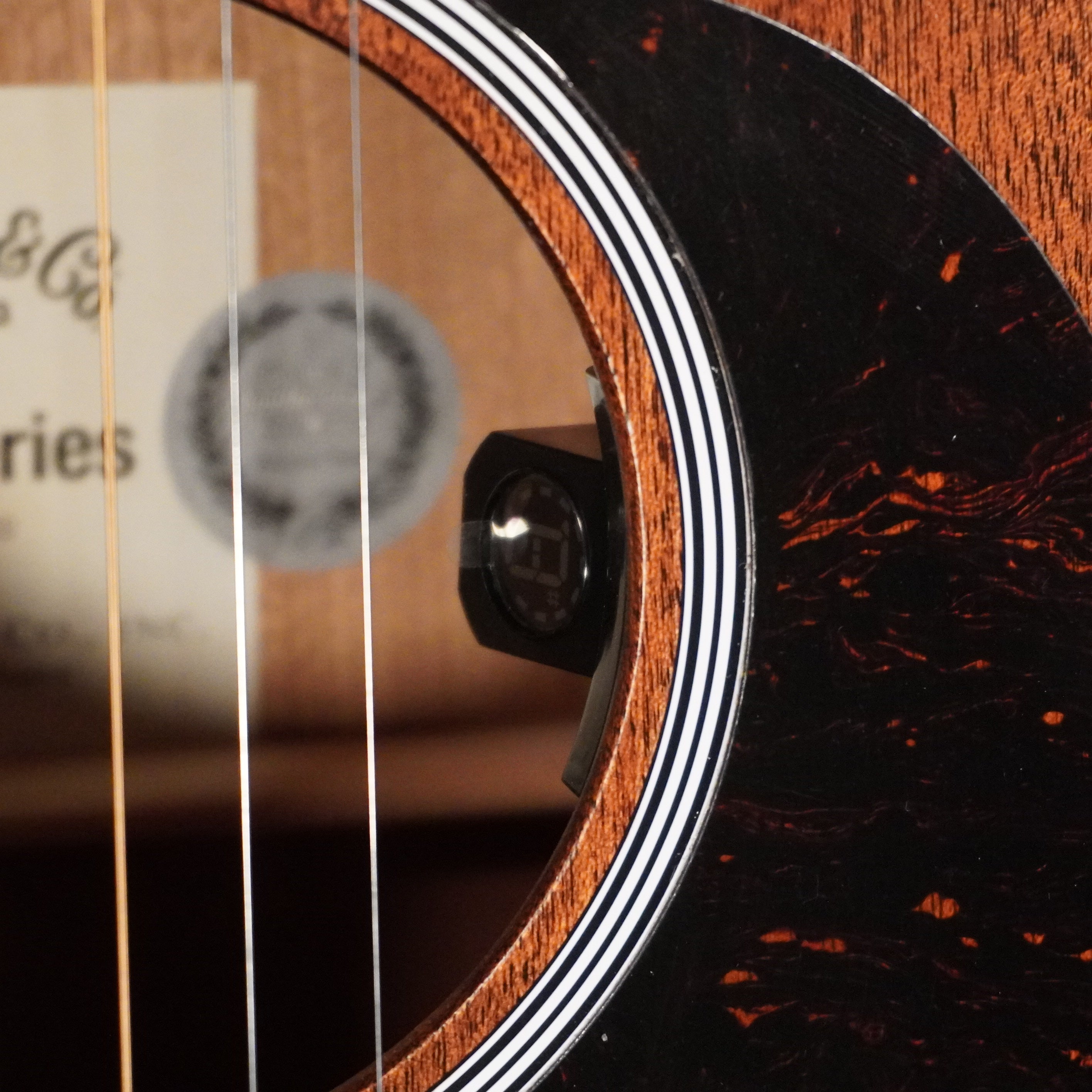 Martin Guitars Road Series 000-10E Sapele Acoustic Electric w/Softshell Case