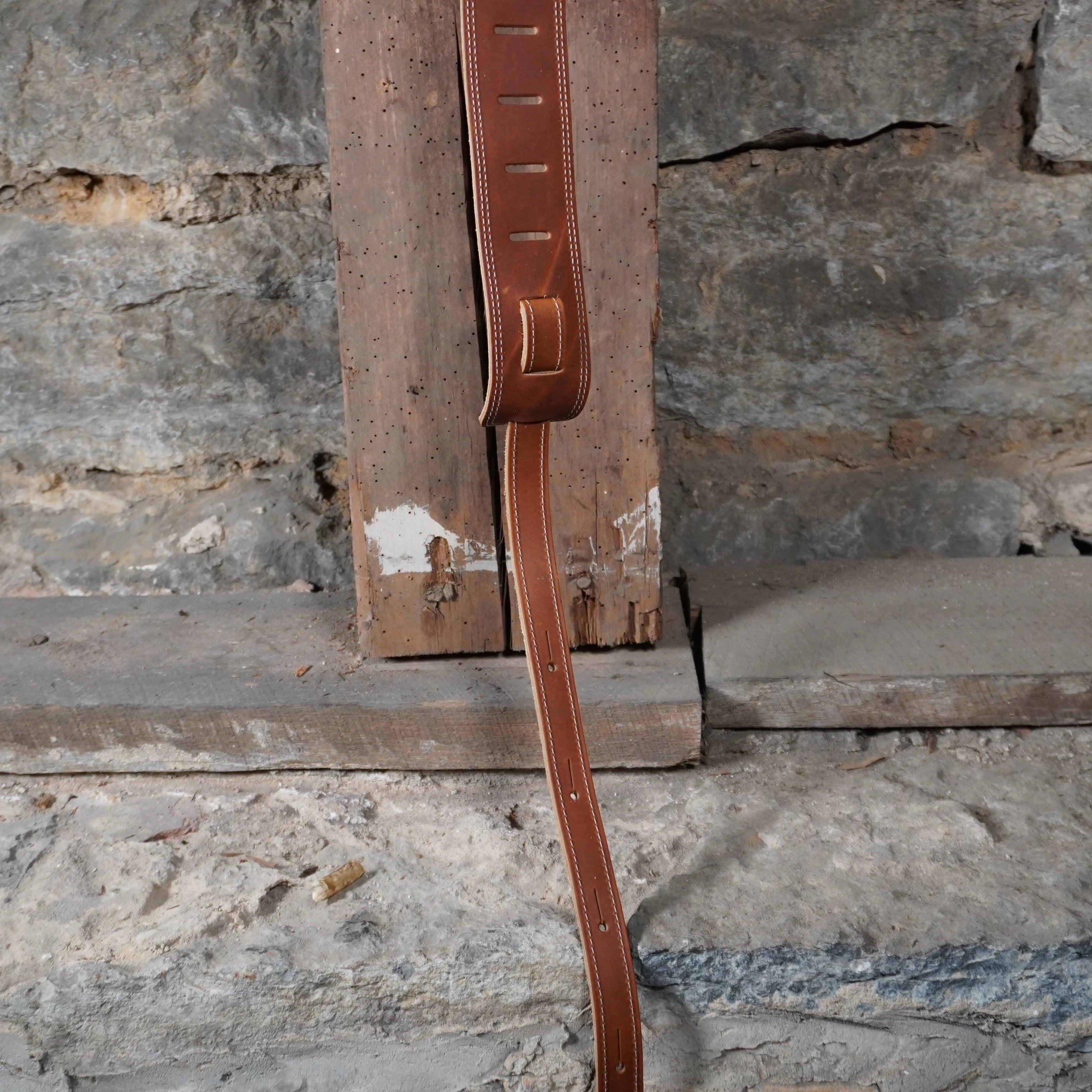 Martin Guitars Ball Glove Leather Guitar Strap Various Colors