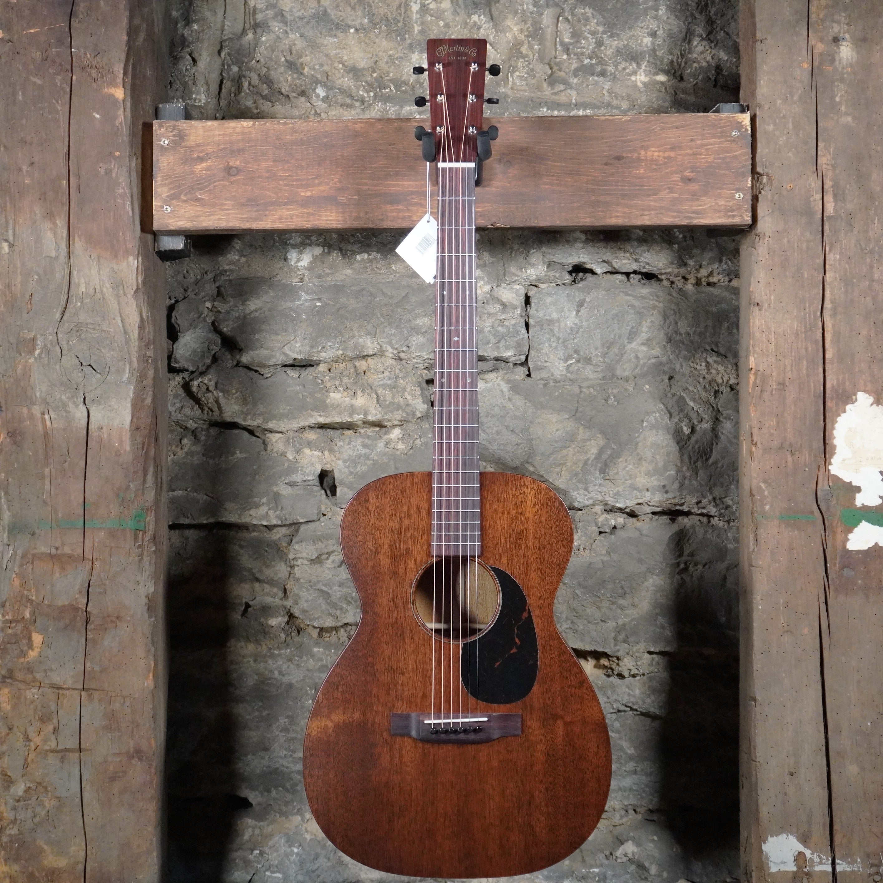 Martin Guitars 00-15M Mahogany Acoustic Guitar w/Softshell Case