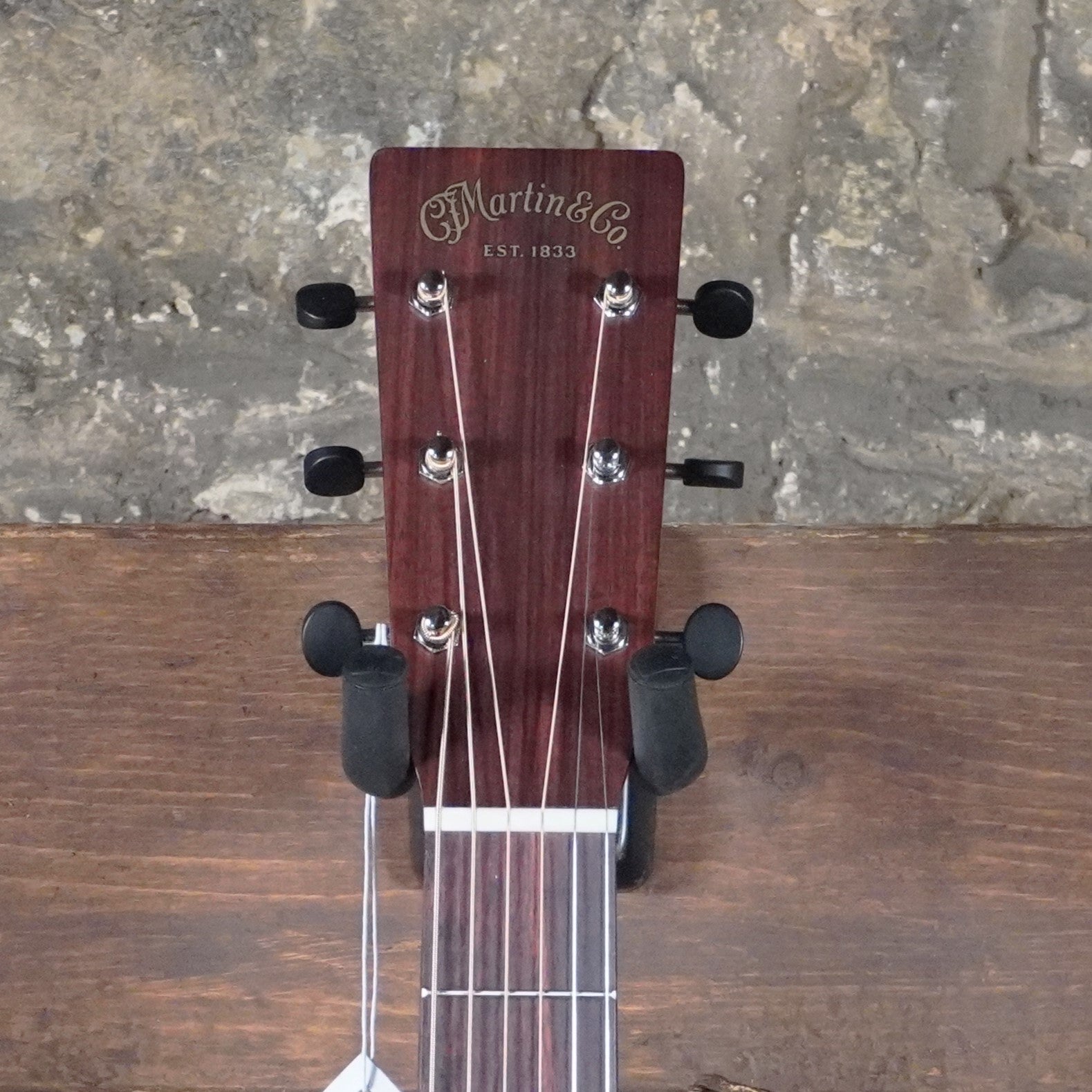 Martin Guitars 00-15M Mahogany Acoustic Guitar w/Softshell Case
