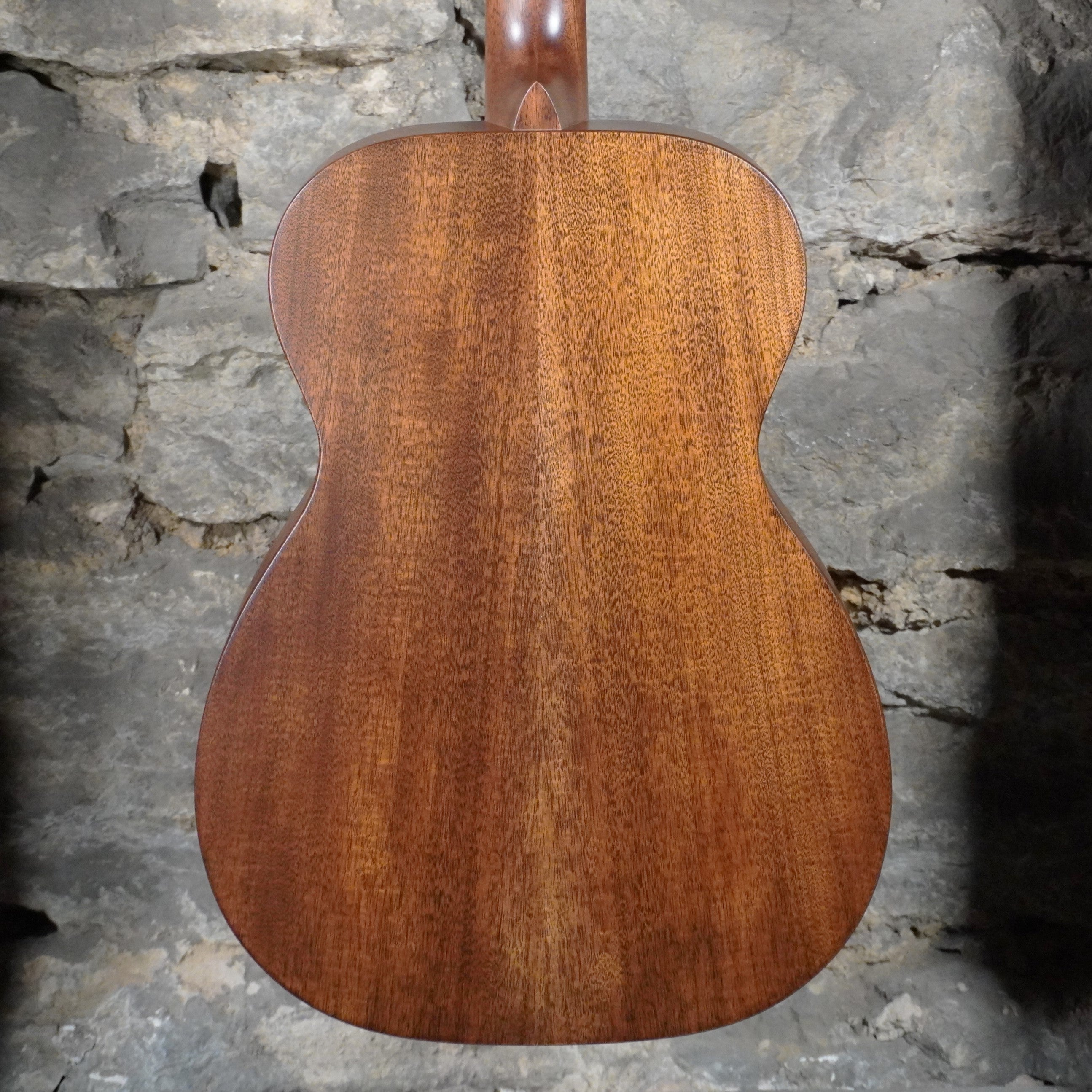 Martin Guitars 00-15M Mahogany Acoustic Guitar w/Softshell Case
