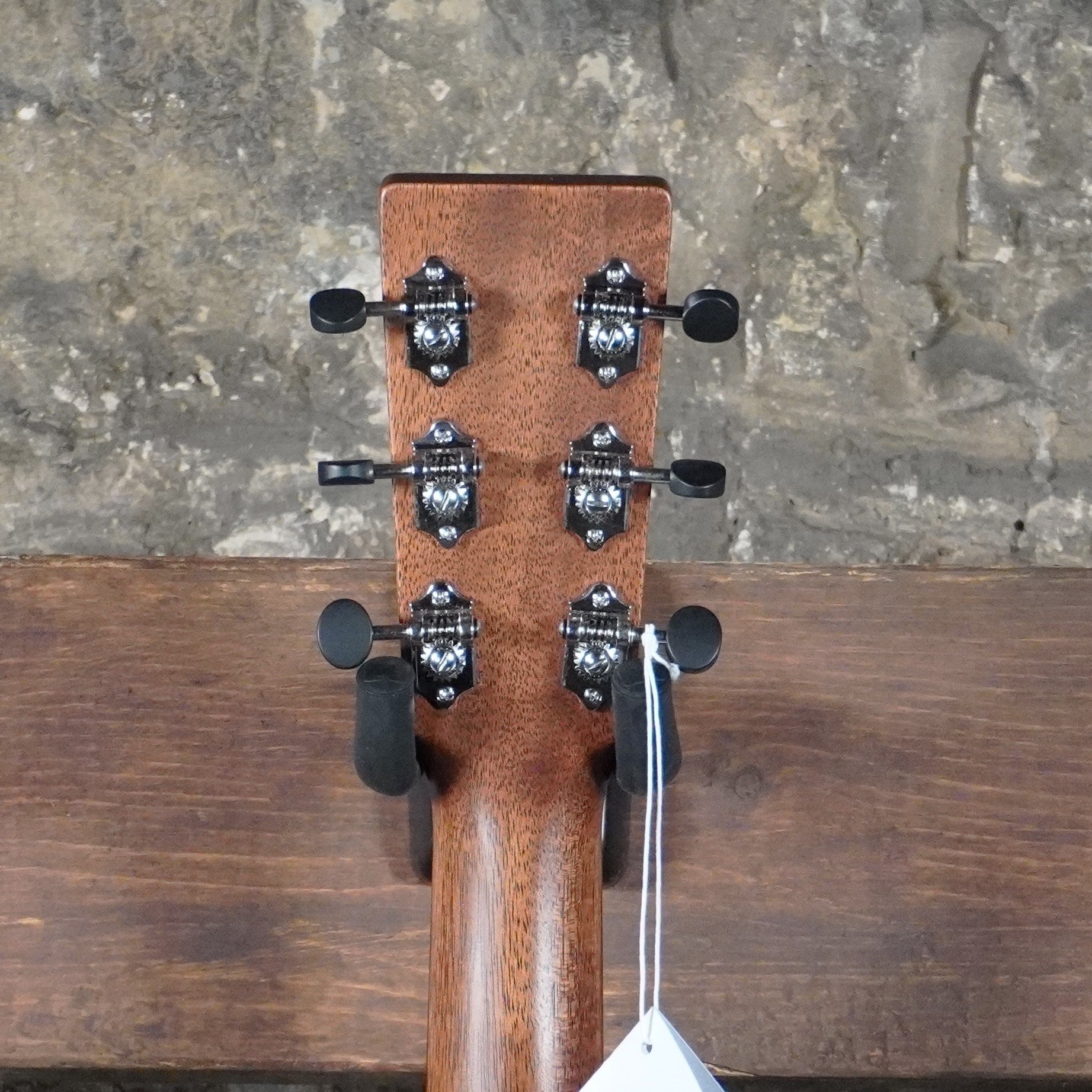 Martin Guitars 00-15M Mahogany Acoustic Guitar w/Softshell Case