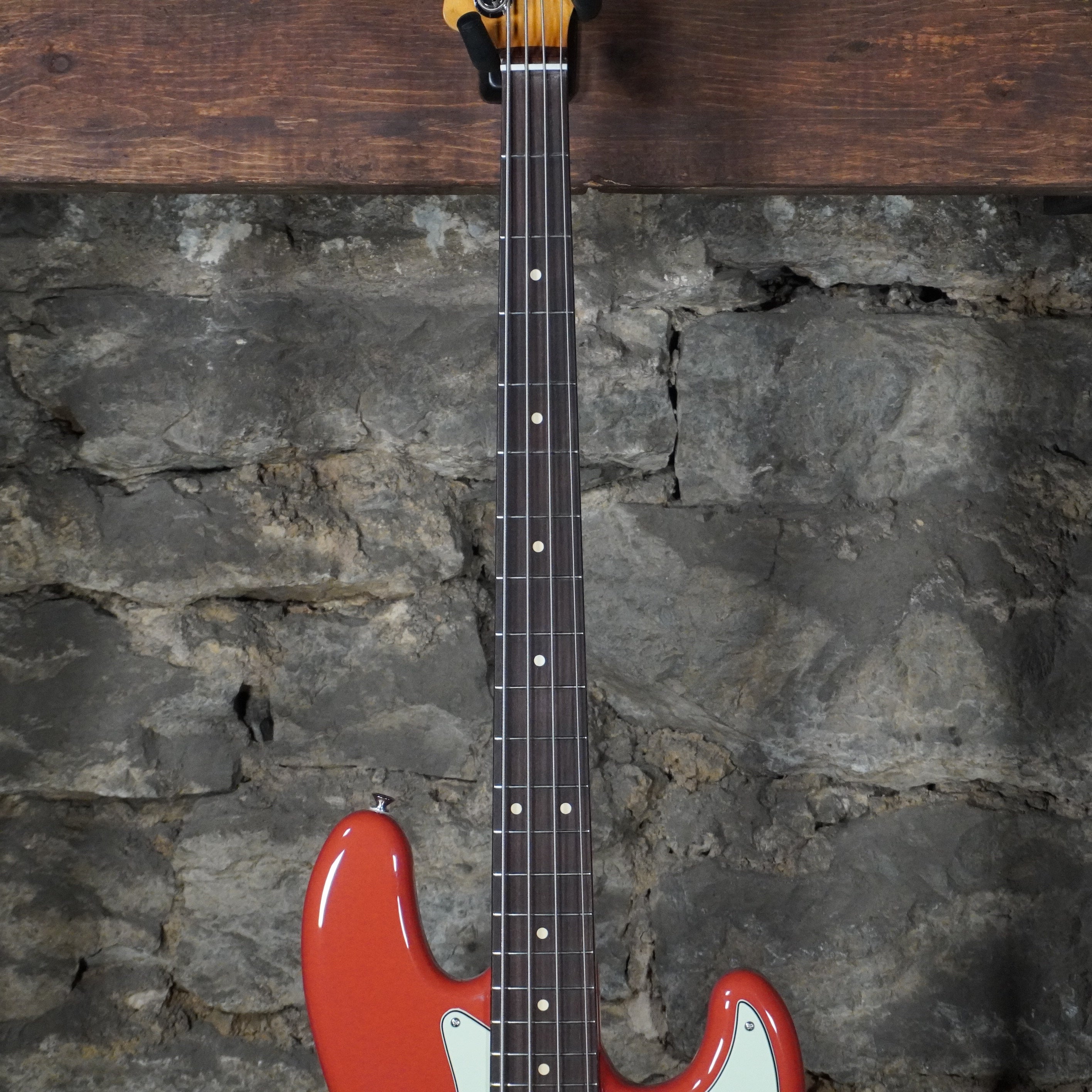 Fender Vintera II Jazz Bass Rosewood Fingerboard Fiesta Red *Discontinued*