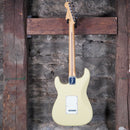 Fender Player II Stratocaster Maple Fingerboard Hialeah Yellow