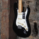 Fender Player II Stratocaster Maple Fingerboard Black