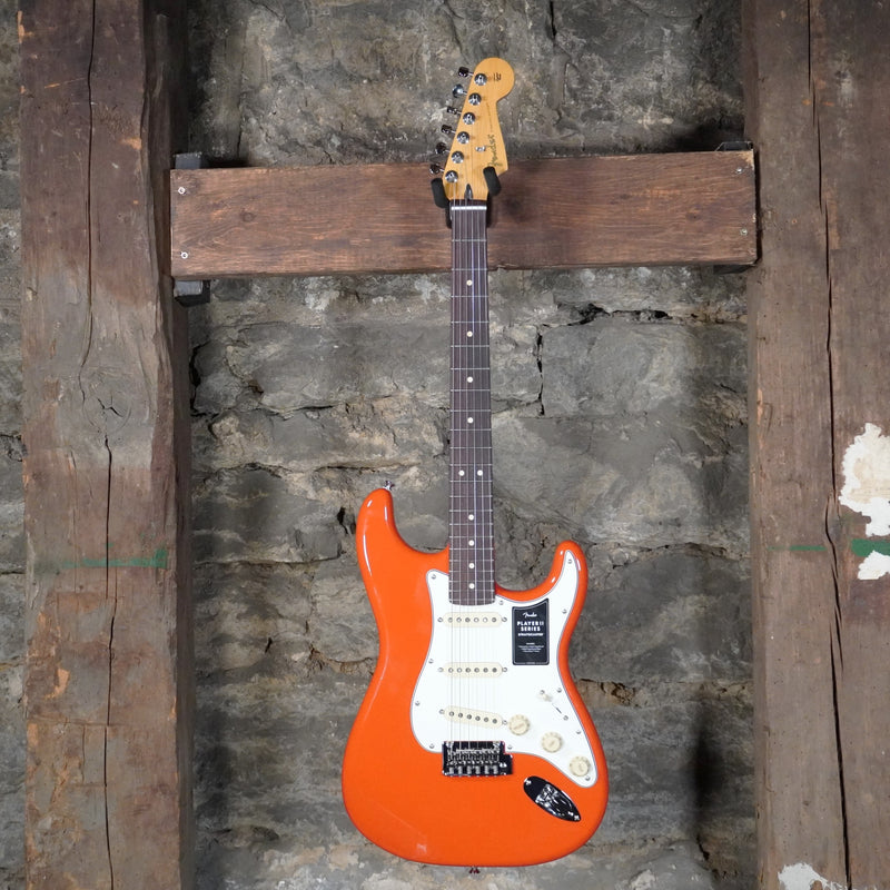 Fender Player II Stratocaster Rosewood Fingerboard Coral Red