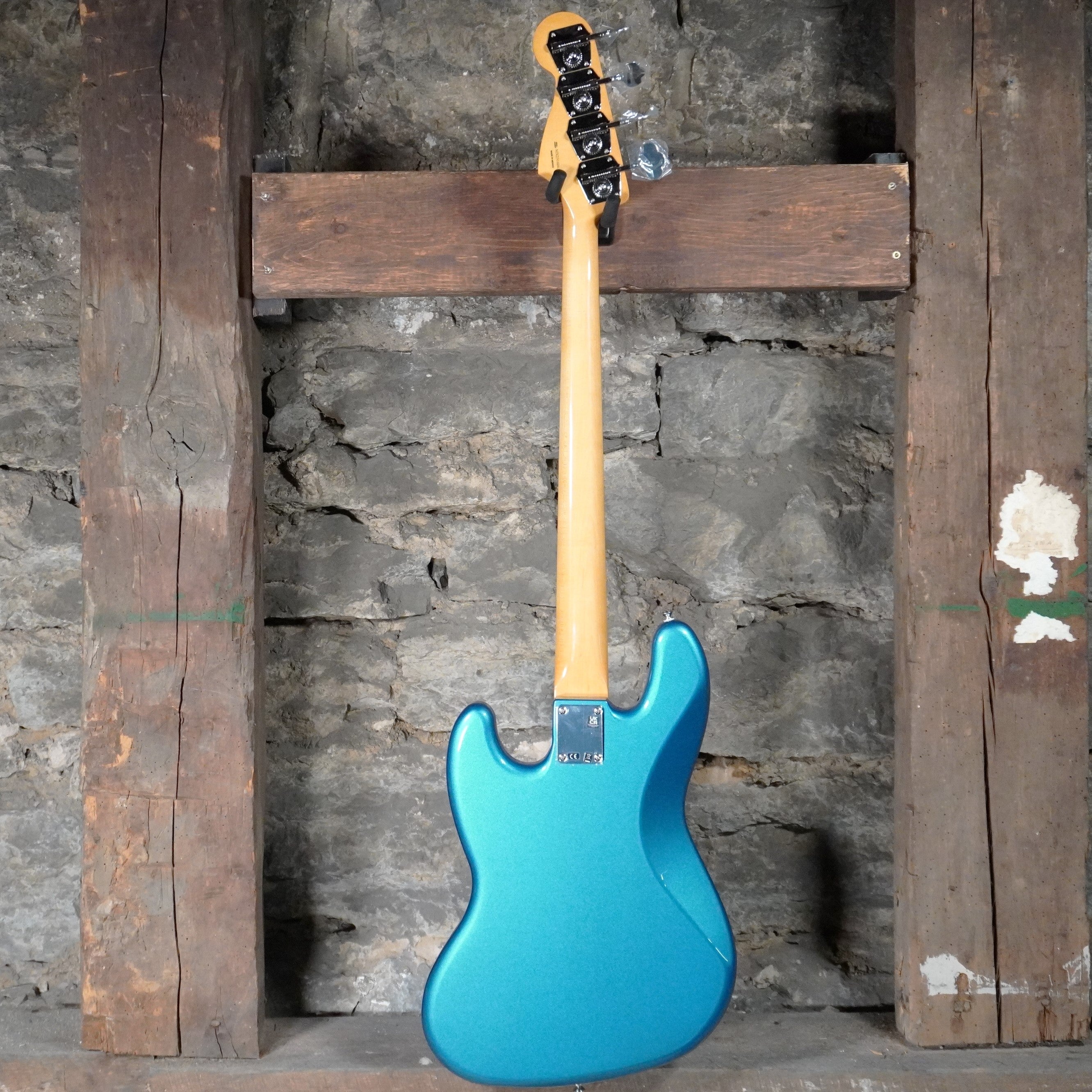 Fender Vintera II Jazz Bass Rosewood Fingerboard Lake Placid Blue *Discontinued*