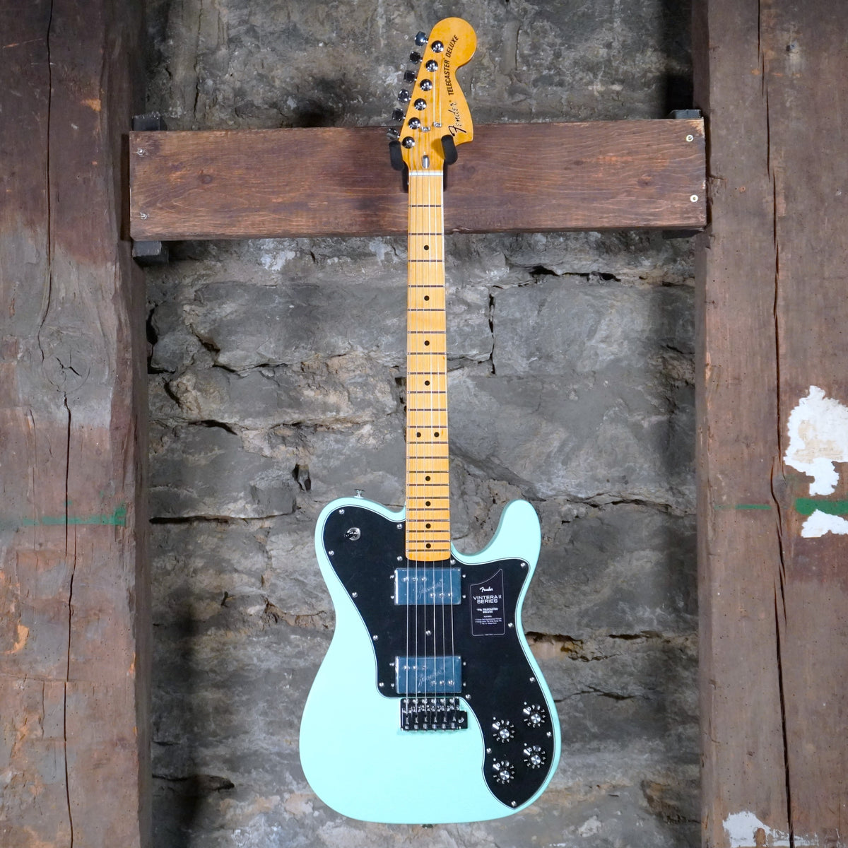 Amazon.com: Fender Vintera II '70s Telecaster Deluxe