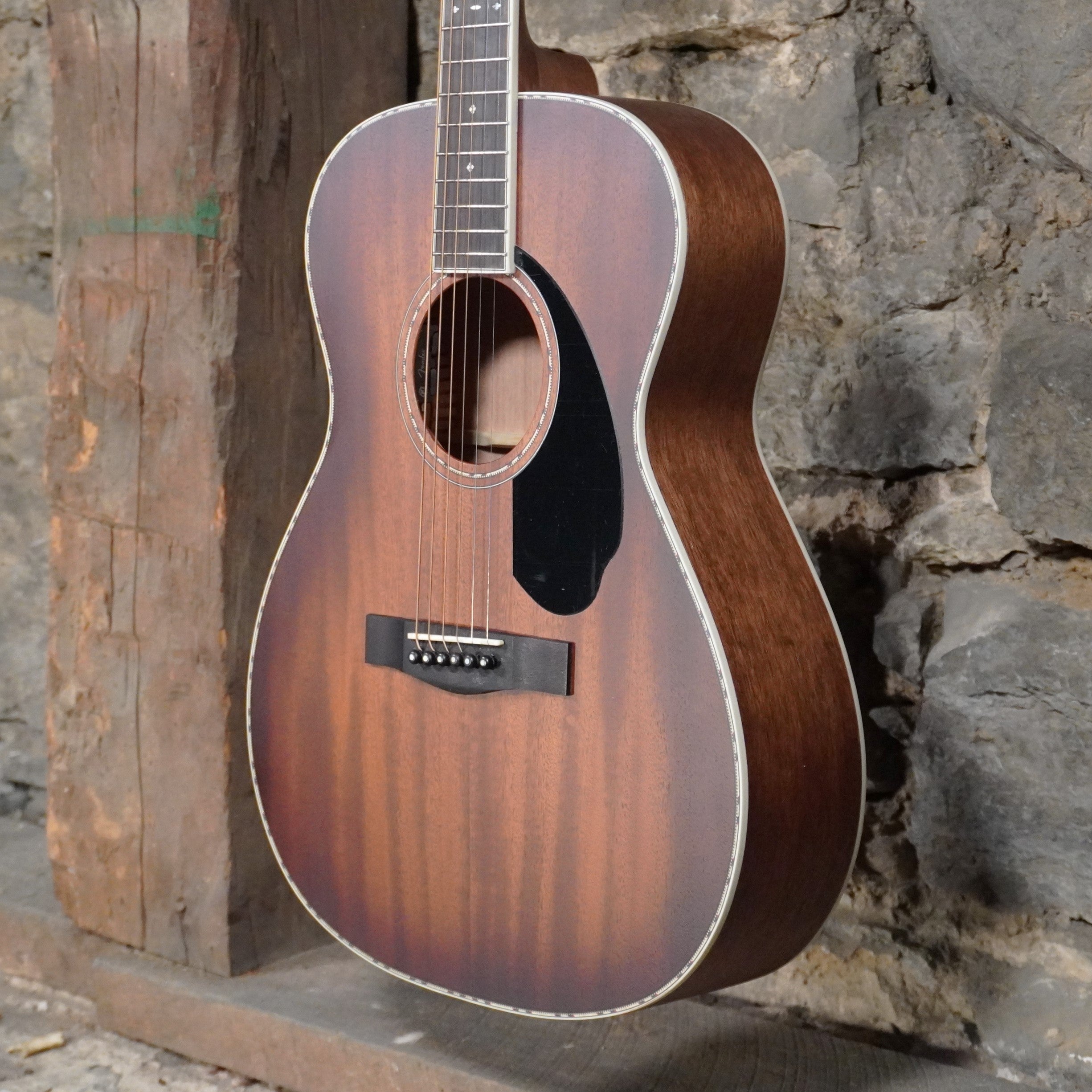 Fender Paramount PO-220E Orchestra Aged Cognac Burst Ovangkol Fretboard w/Hard Case