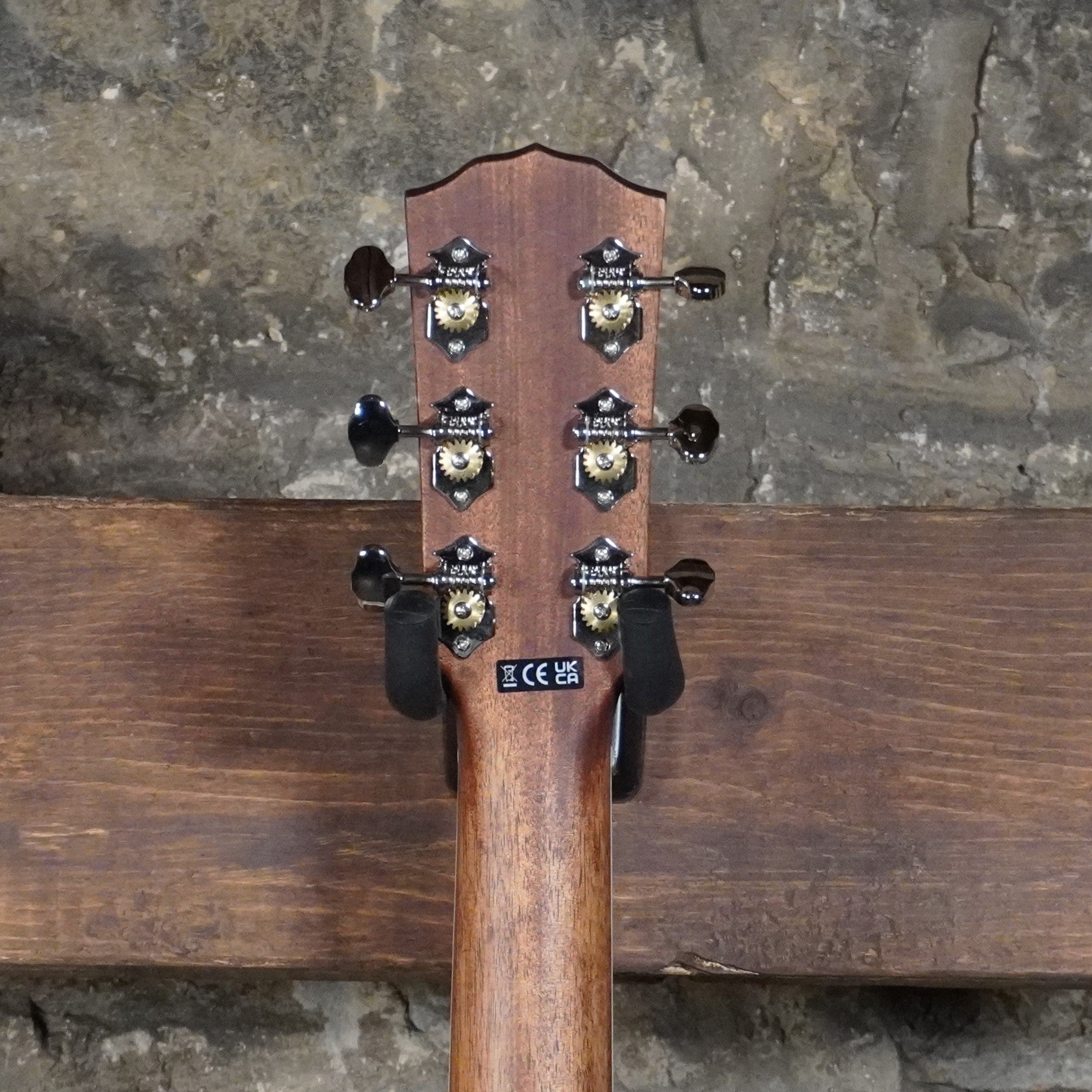 Fender Paramount PO-220E Orchestra Aged Cognac Burst Ovangkol Fretboard w/Hard Case