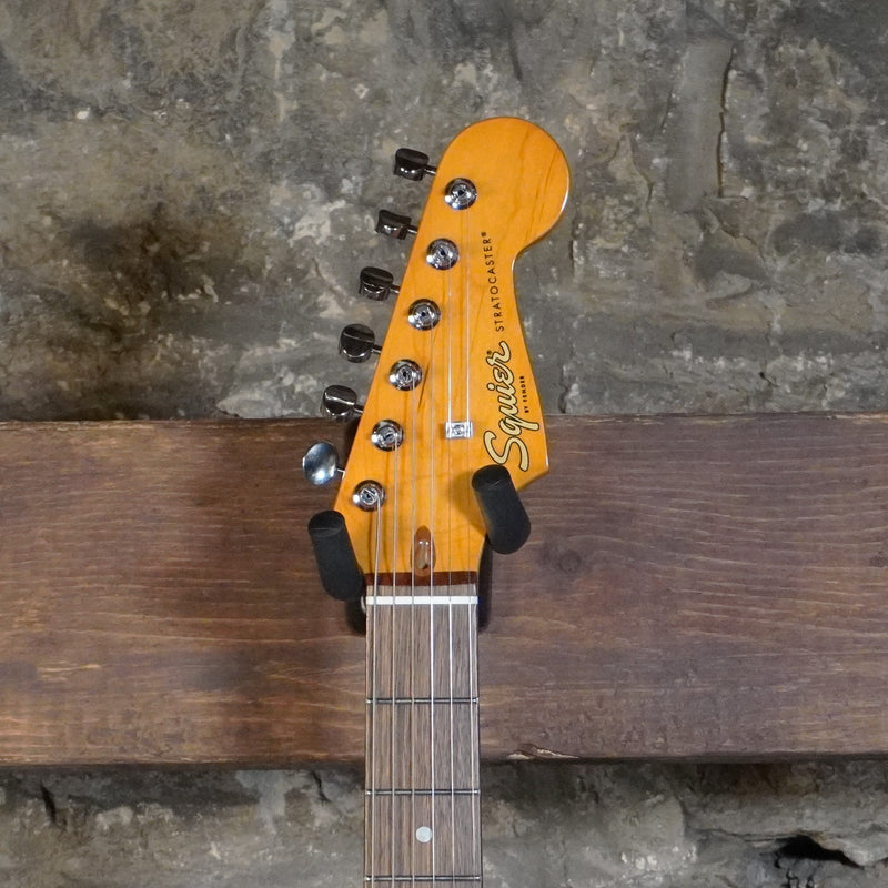 Squier Classic Vibe 60’s Stratocaster Candy Apple Red Indian Laurel Fretboard