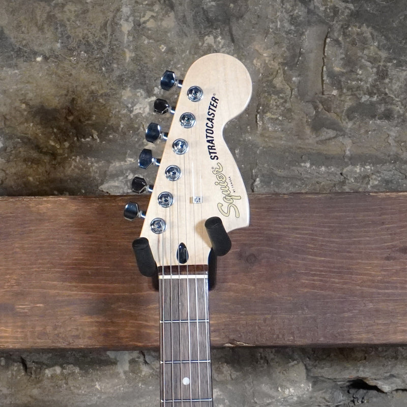 Squier Affinity Stratocaster 3-Color Sunburst Indian Laurel Fretboard