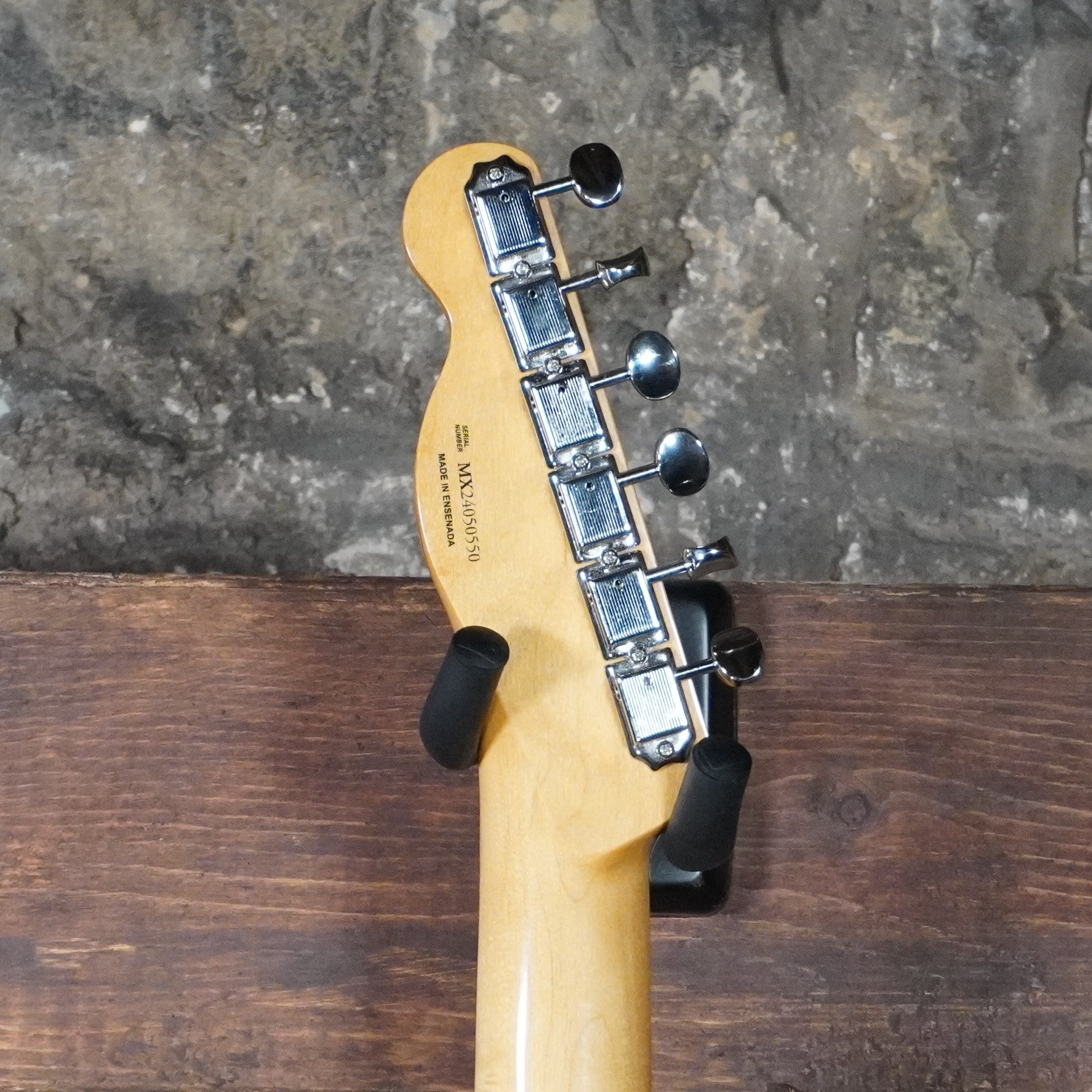 Fender Vintera II 60's Telecaster Rosewood Fretboard Fiesta Red *Discontinued*