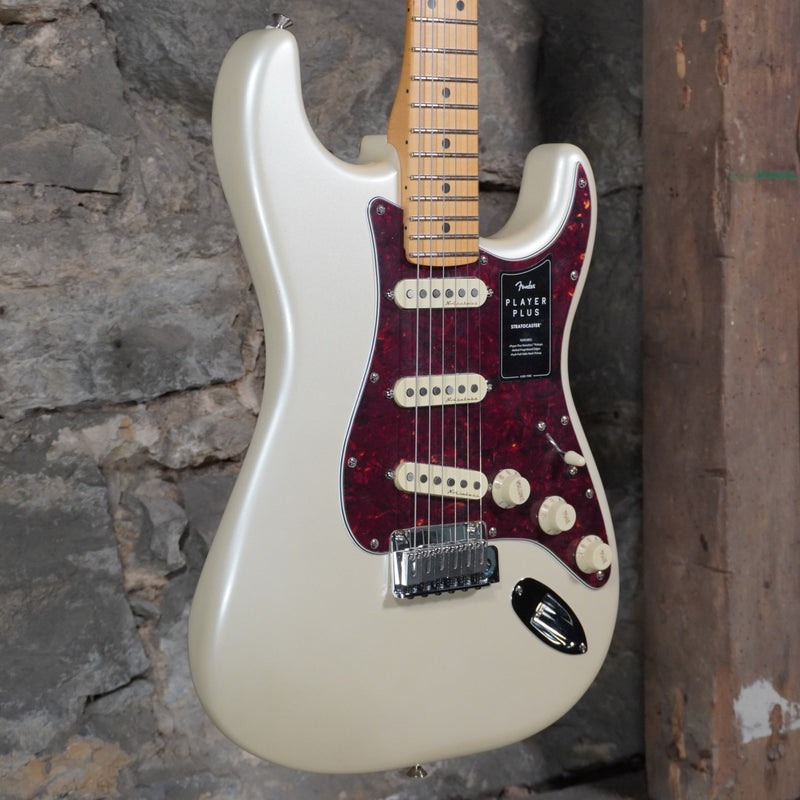Fender Player Plus Stratocaster Olympic Pearl Maple Fretboard