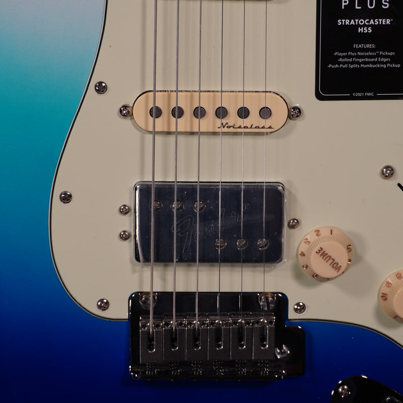 Fender Player Plus Stratocaster HSS Belair Blue Pau Ferro Fretboard