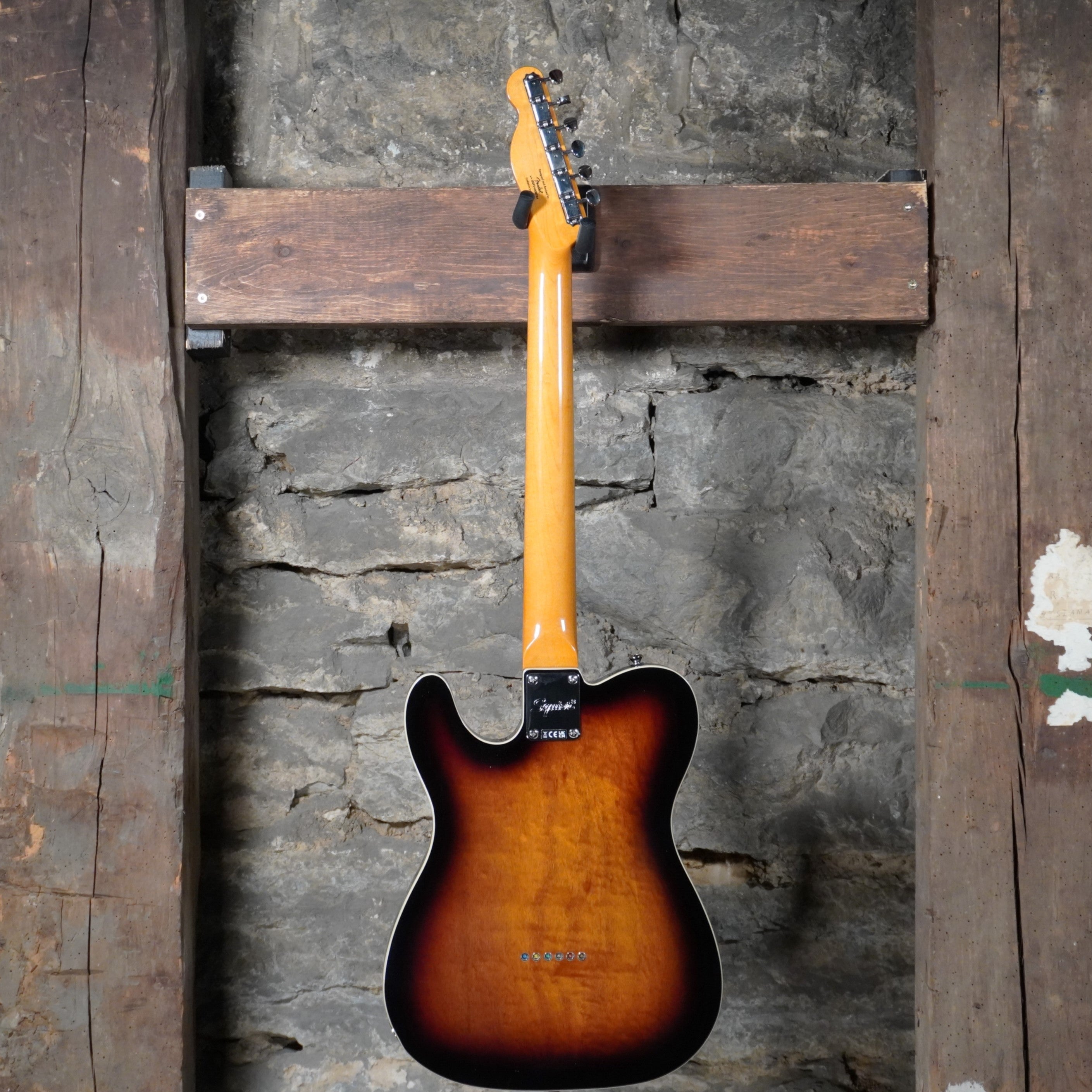 Squier Classic Vibe '60s Custom Telecaster 3 Color Sunburst
