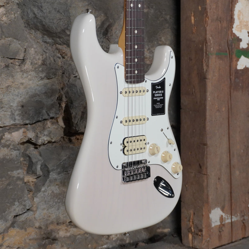 Fender Player II Stratocaster HSS Rosewood Fingerboard White Blonde