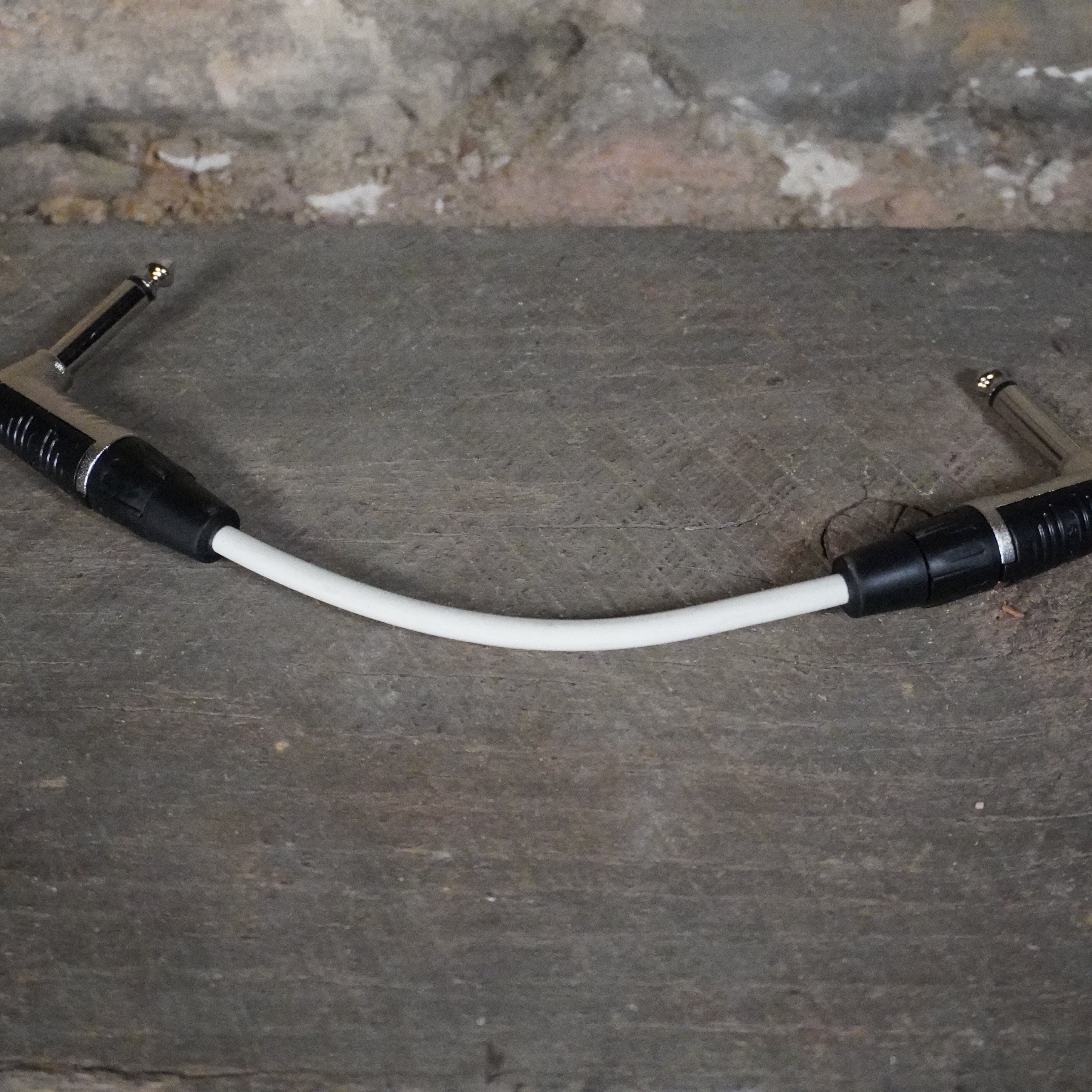 JAMS Standard Colorful Lava Patch Cable 9"