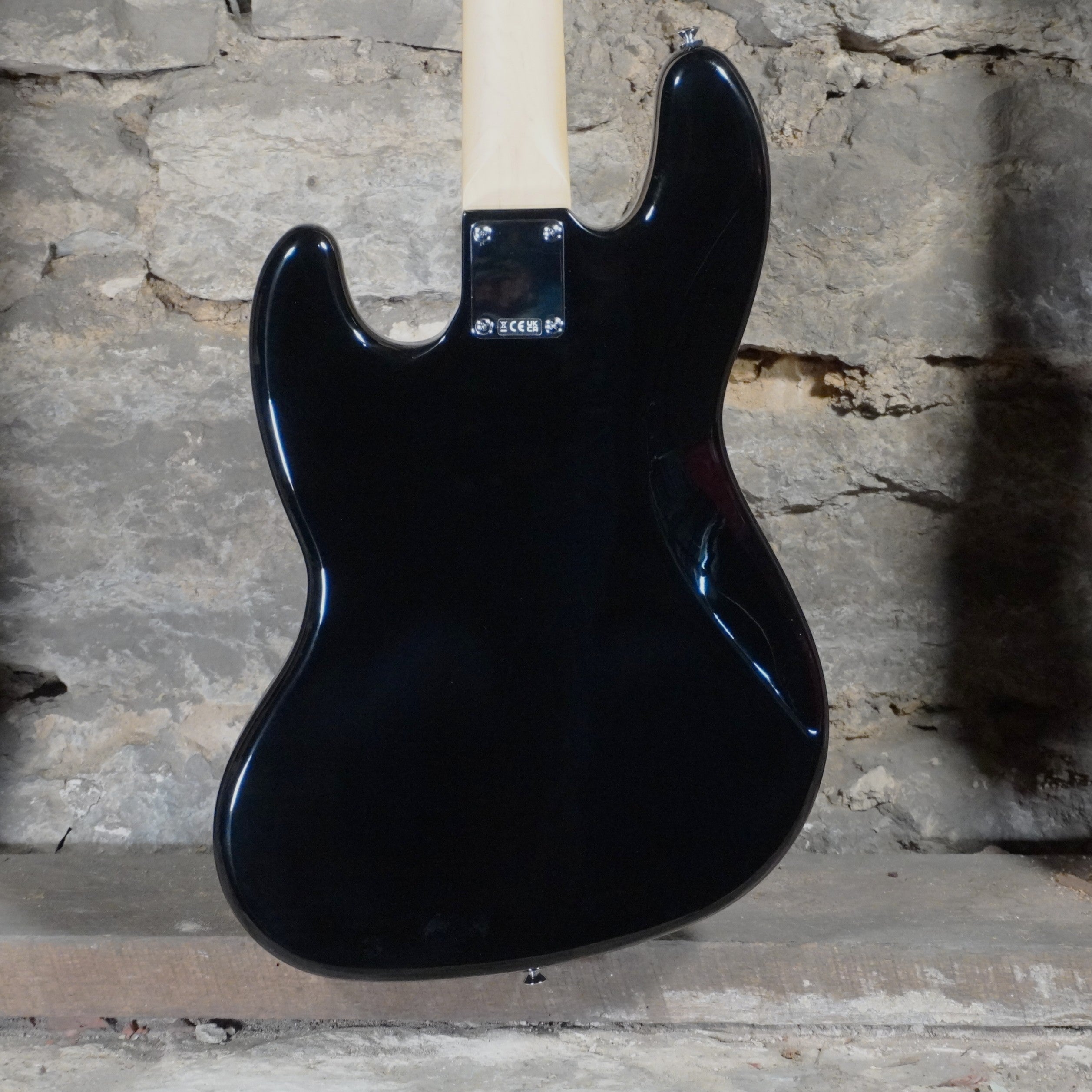 Fender Standard Series Jazz Bass Black