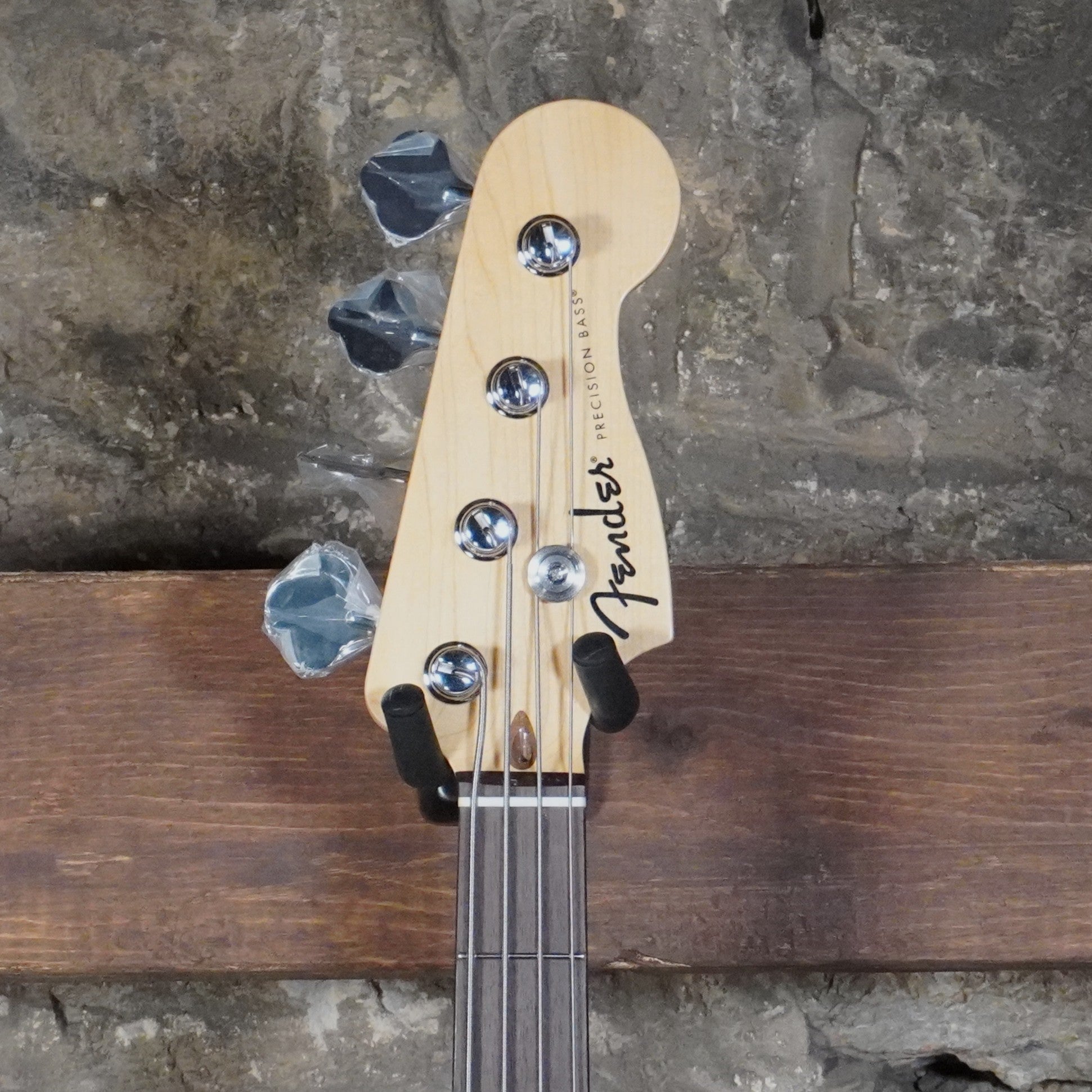 Fender Standard Series Precision Bass Black