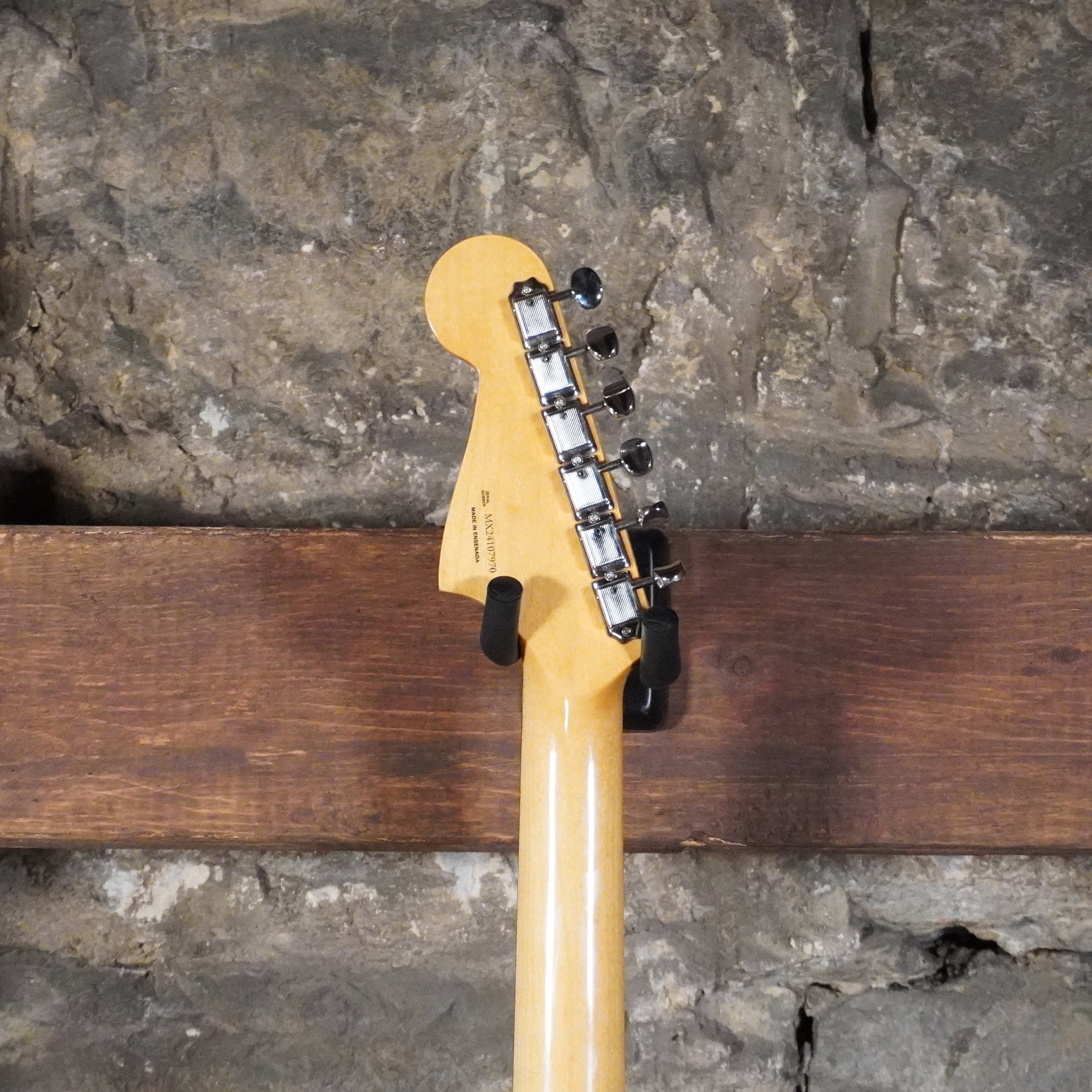 Fender Vintera II 50’s Jazzmaster Dessert Sand Rosewood Fretboard *Discontinued*