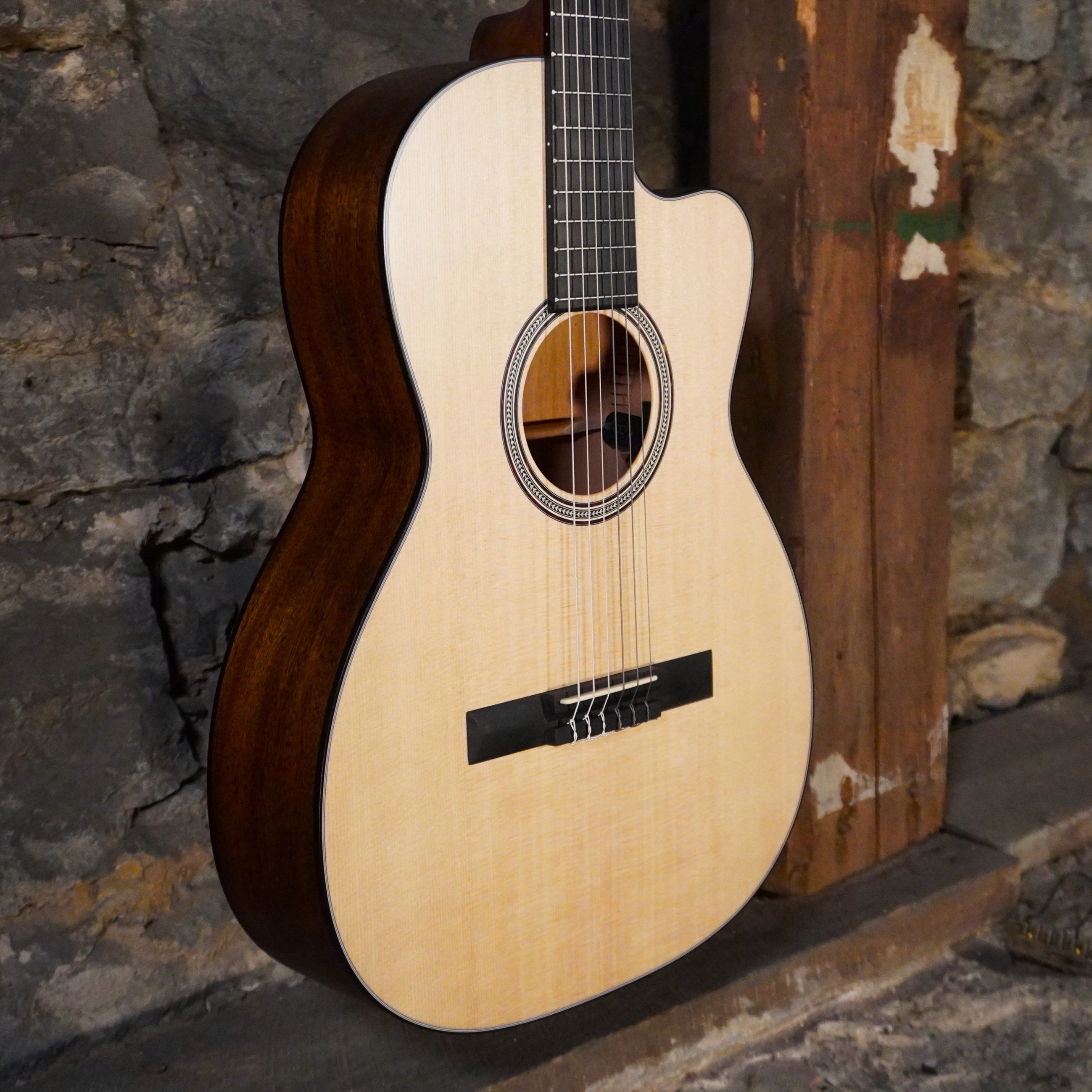 Martin 000C12-16E Nylon String Acoustic Electric Guitar w/Softshell Case