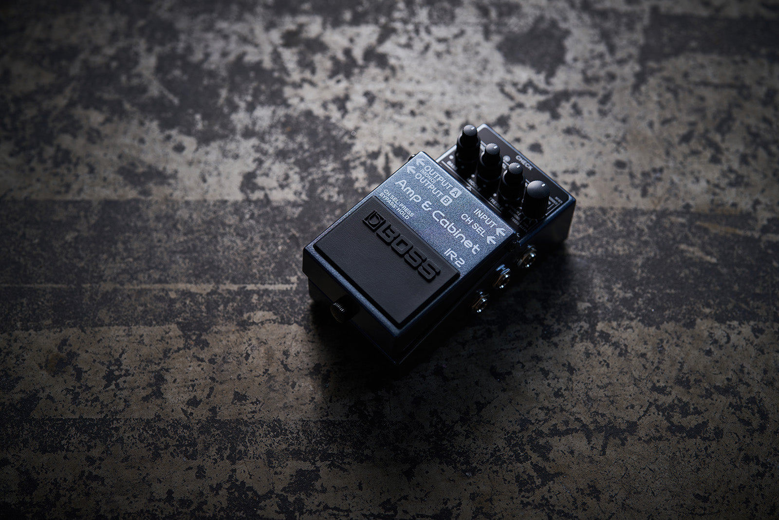 BOSS IR-2 Amp and Cabinet Pedal official product photo