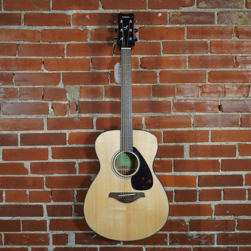 Yamaha FS800 Concert Body Acoustic Guitar