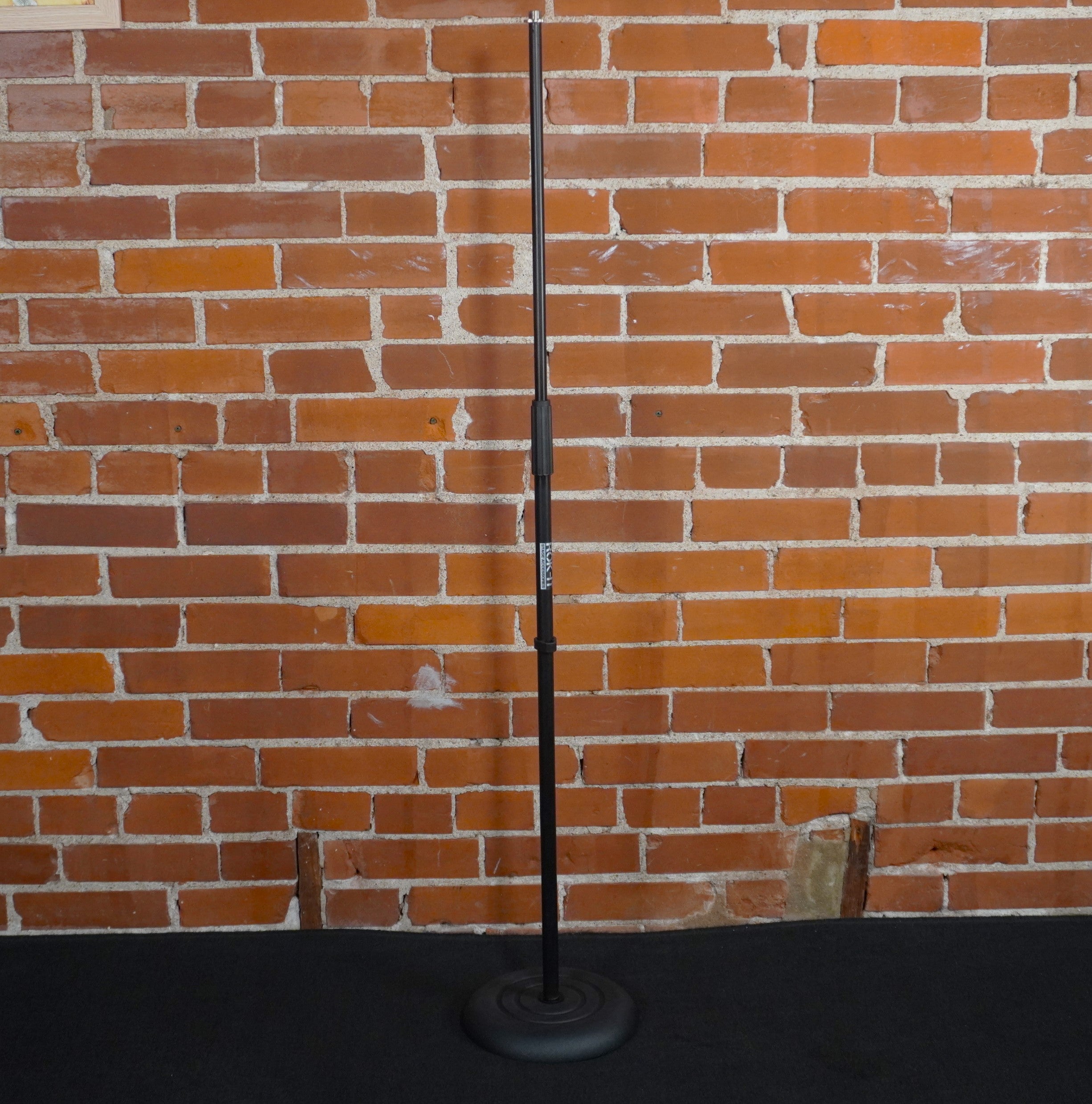 Rok-It Round Base Straight Microphone Stand