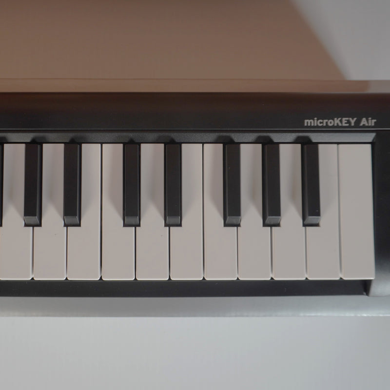 Korg microKey Air 25 Bluetooth and USB MIDI Controller
