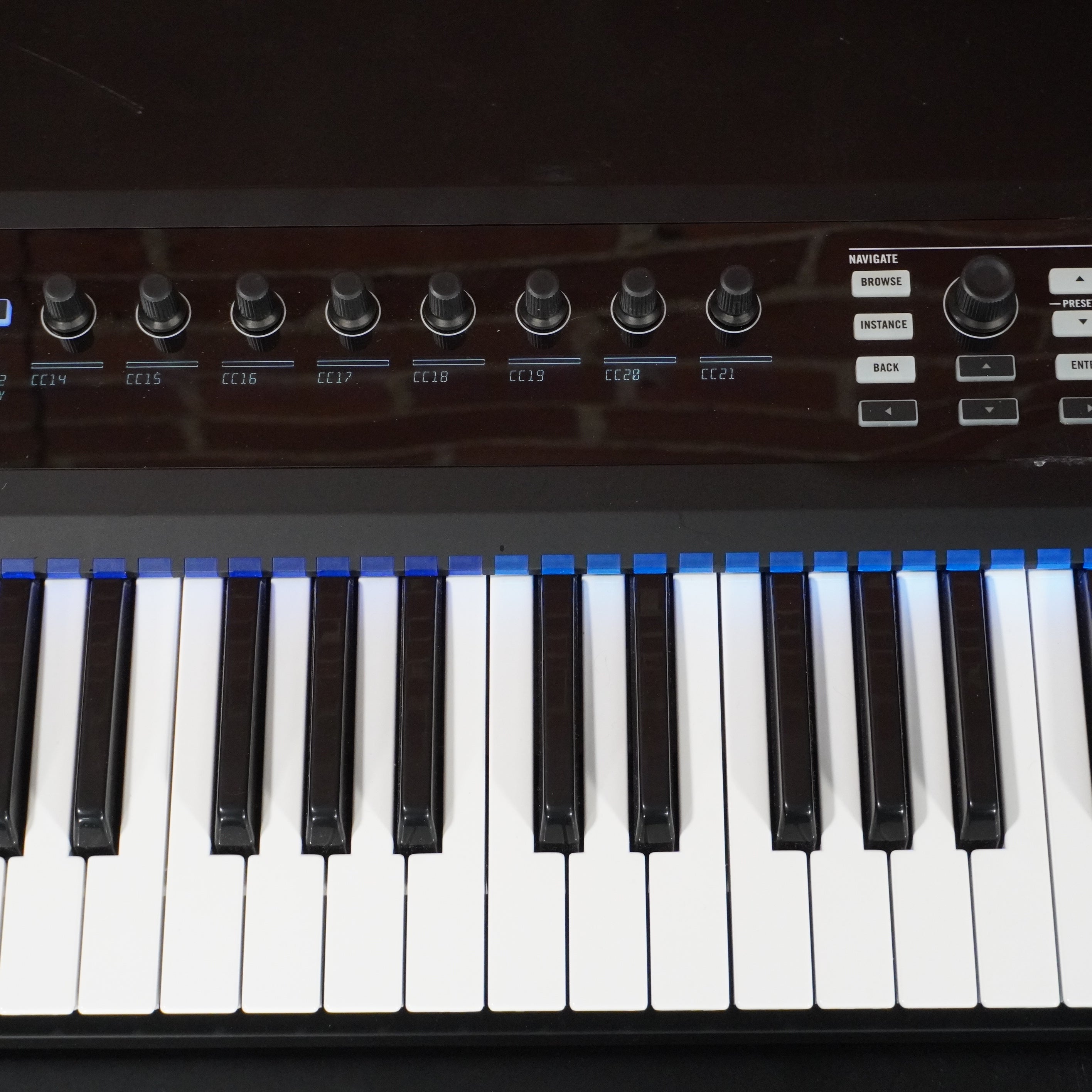 Native Instruments Komplete Kontrol S49 Used