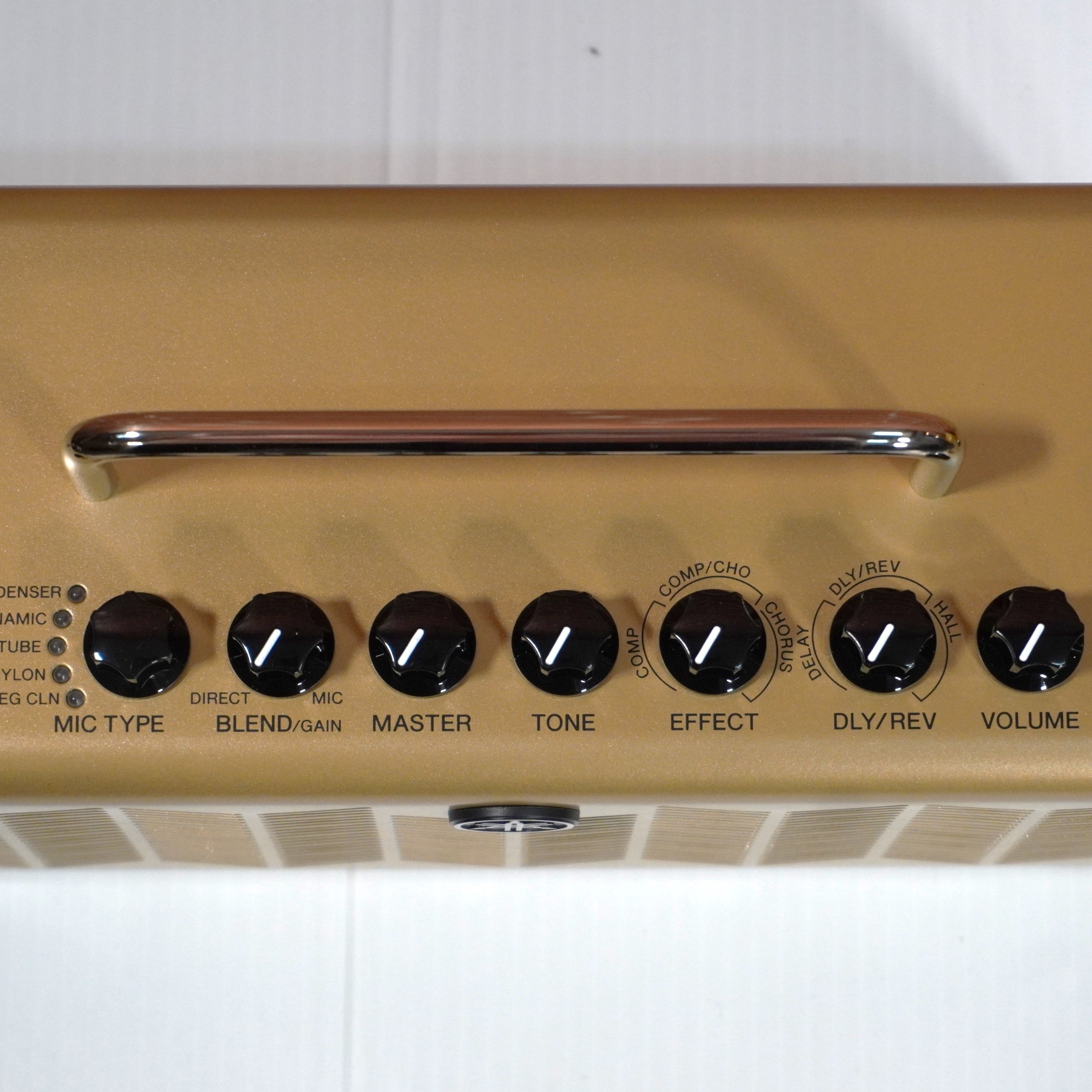 Yamaha THR5A Acoustic Modeling Amp 10 Watt - Closeout