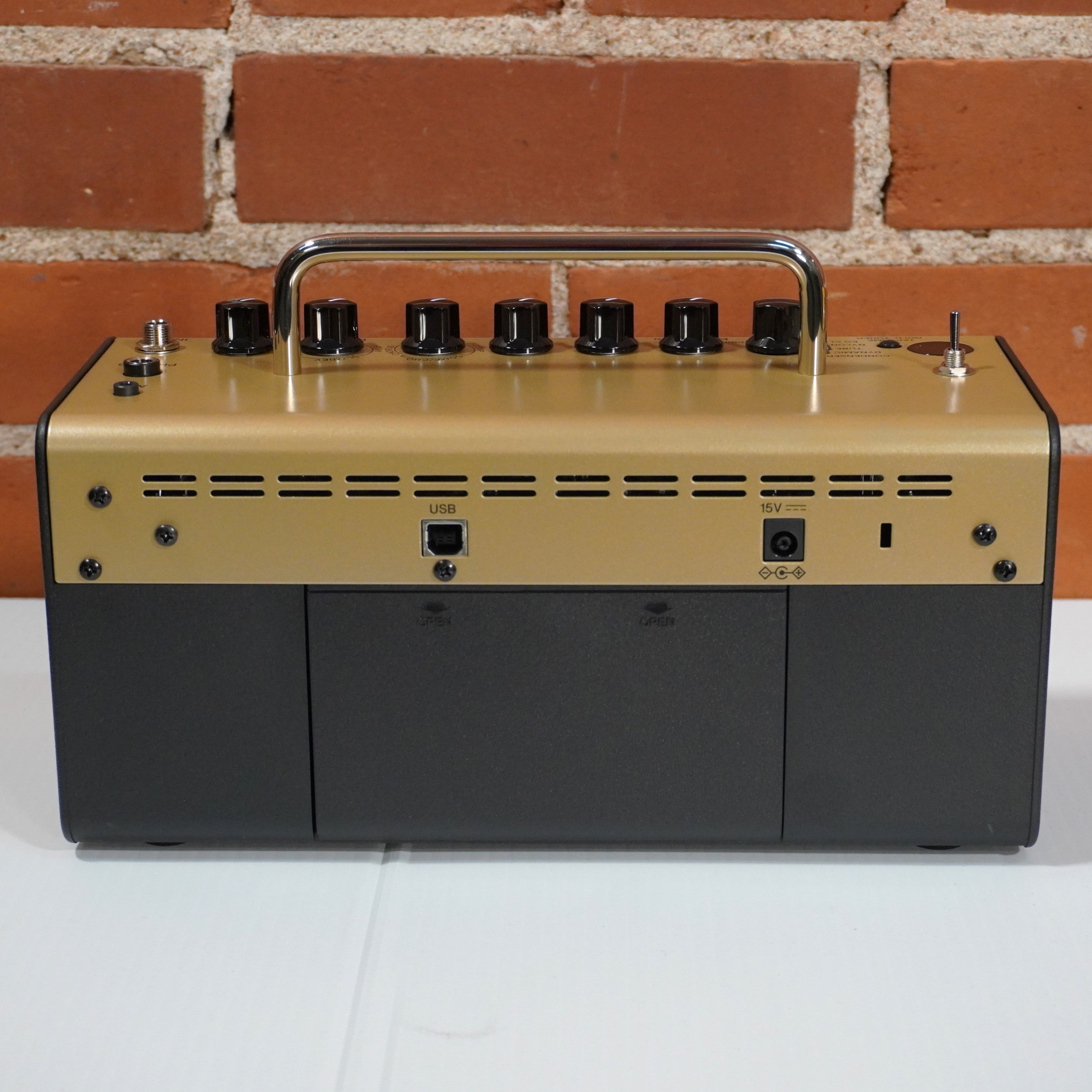 Yamaha THR5A Acoustic Modeling Amp 10 Watt - Closeout