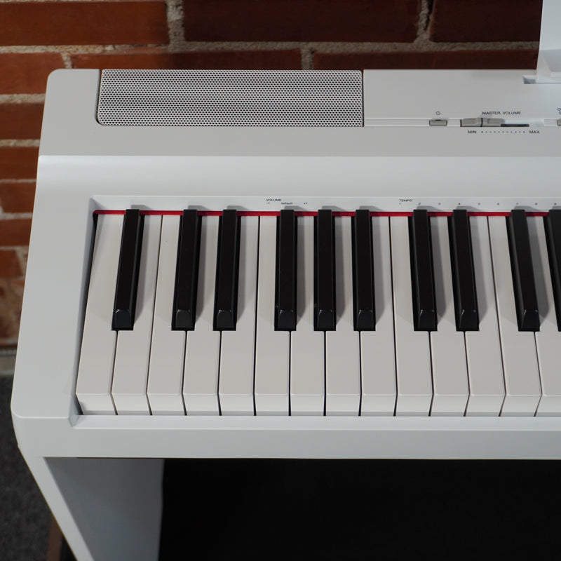 Yamaha P125a 88 Digital Piano White w/Matching Stand