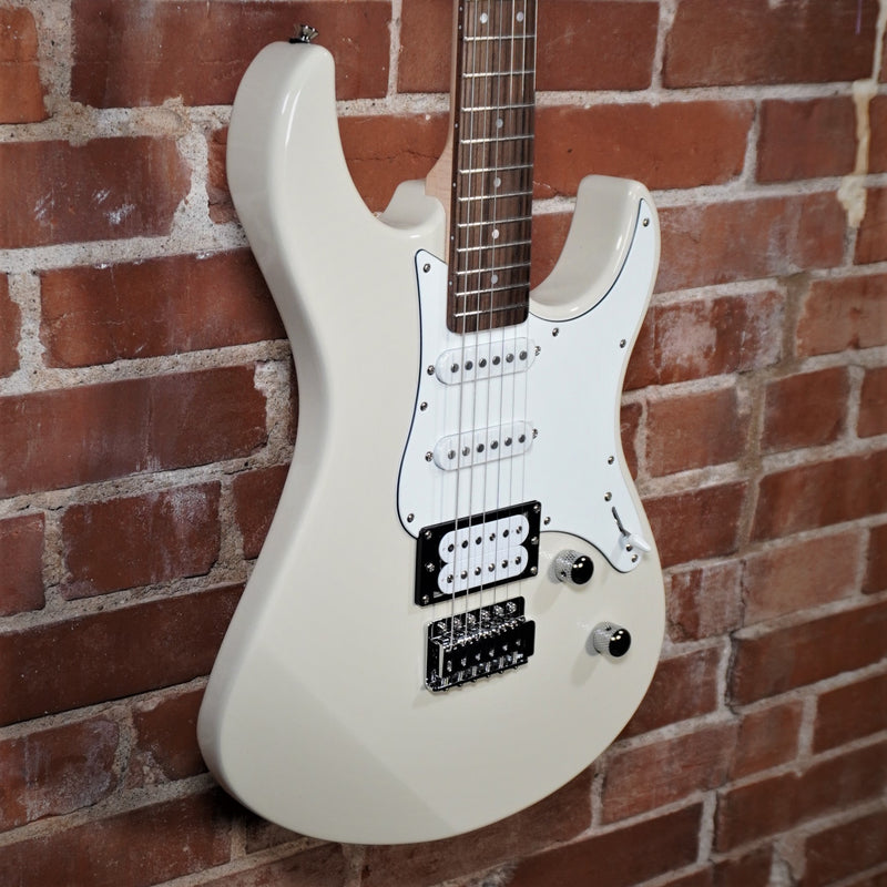 Yamaha Pacifica PAC112V Electric Guitar Vintage White Rosewood Fretboard JAMS Cert.