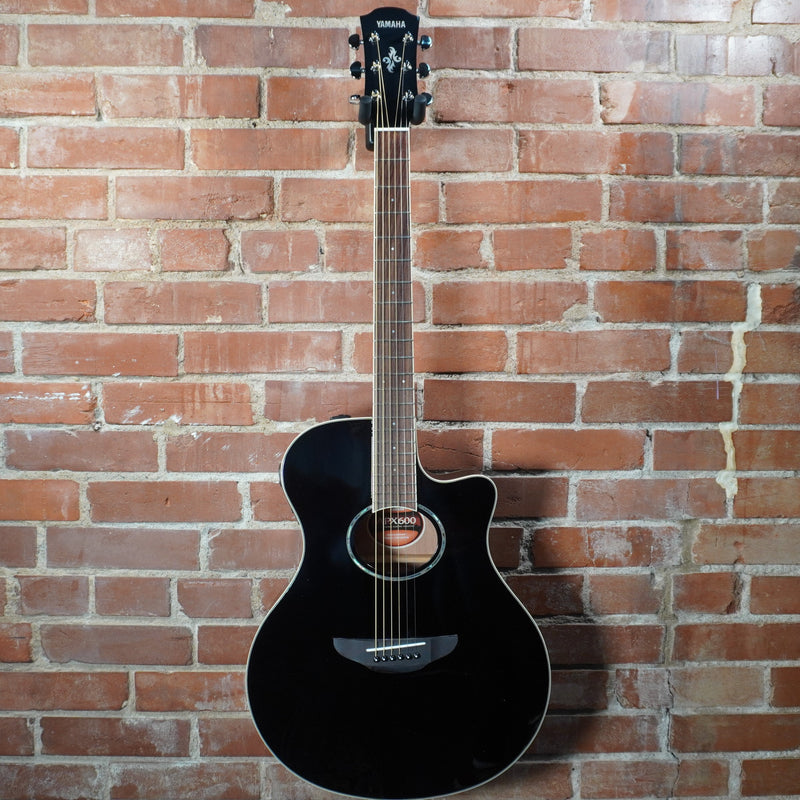 Yamaha APX600 Thin Body Acoustic Electric Gloss Black (JAMS Certified)