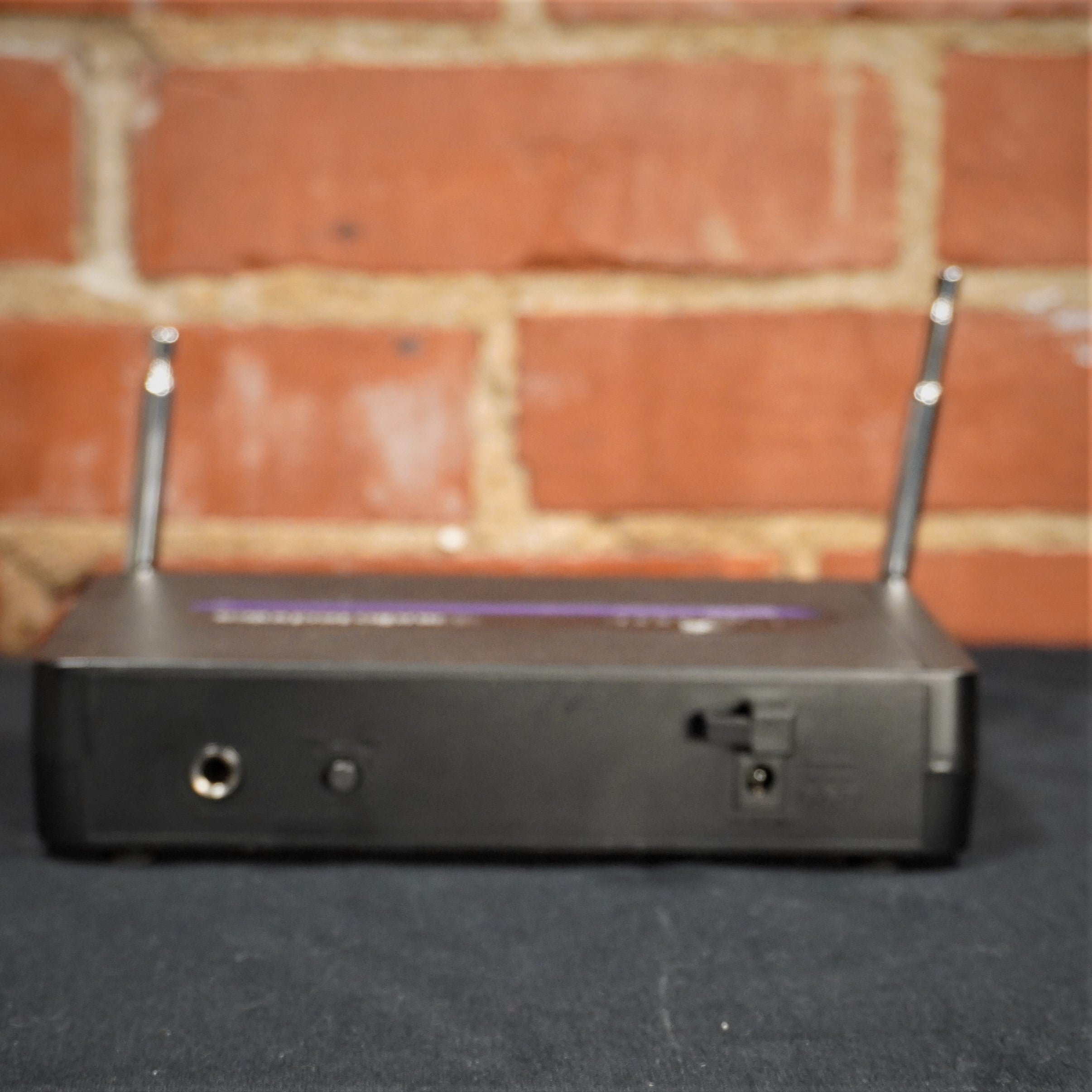 Audio Technica 200 Series Freeway Wireless Mic System w/Ear Worn Mic