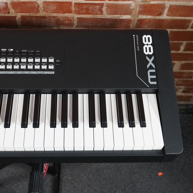 Yamaha MX88 88-Weighted Key Music Synthesizer Workstation